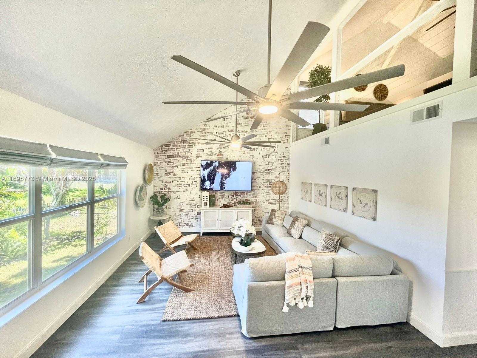 Small Image of 4700 REGINA DR, Fort Pierce Number 7