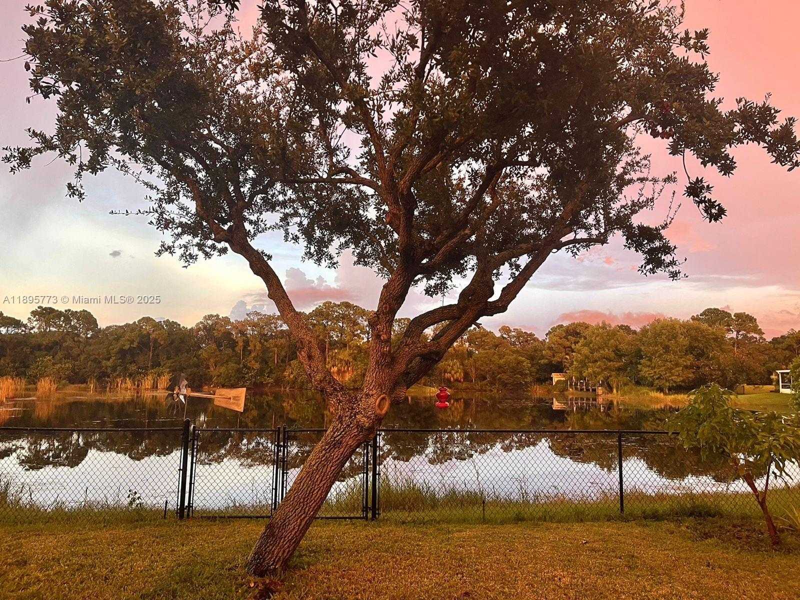 Small Image of 4700 REGINA DR, Fort Pierce Number 88