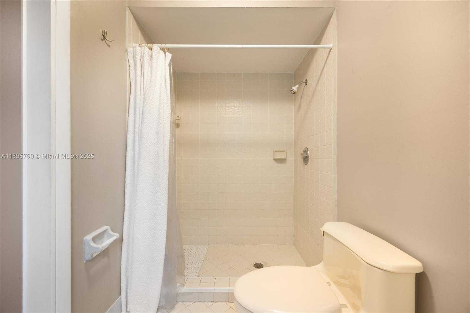Small Image of 9730 SOUTH WEST 219TH ST, Cutler Bay Number 20