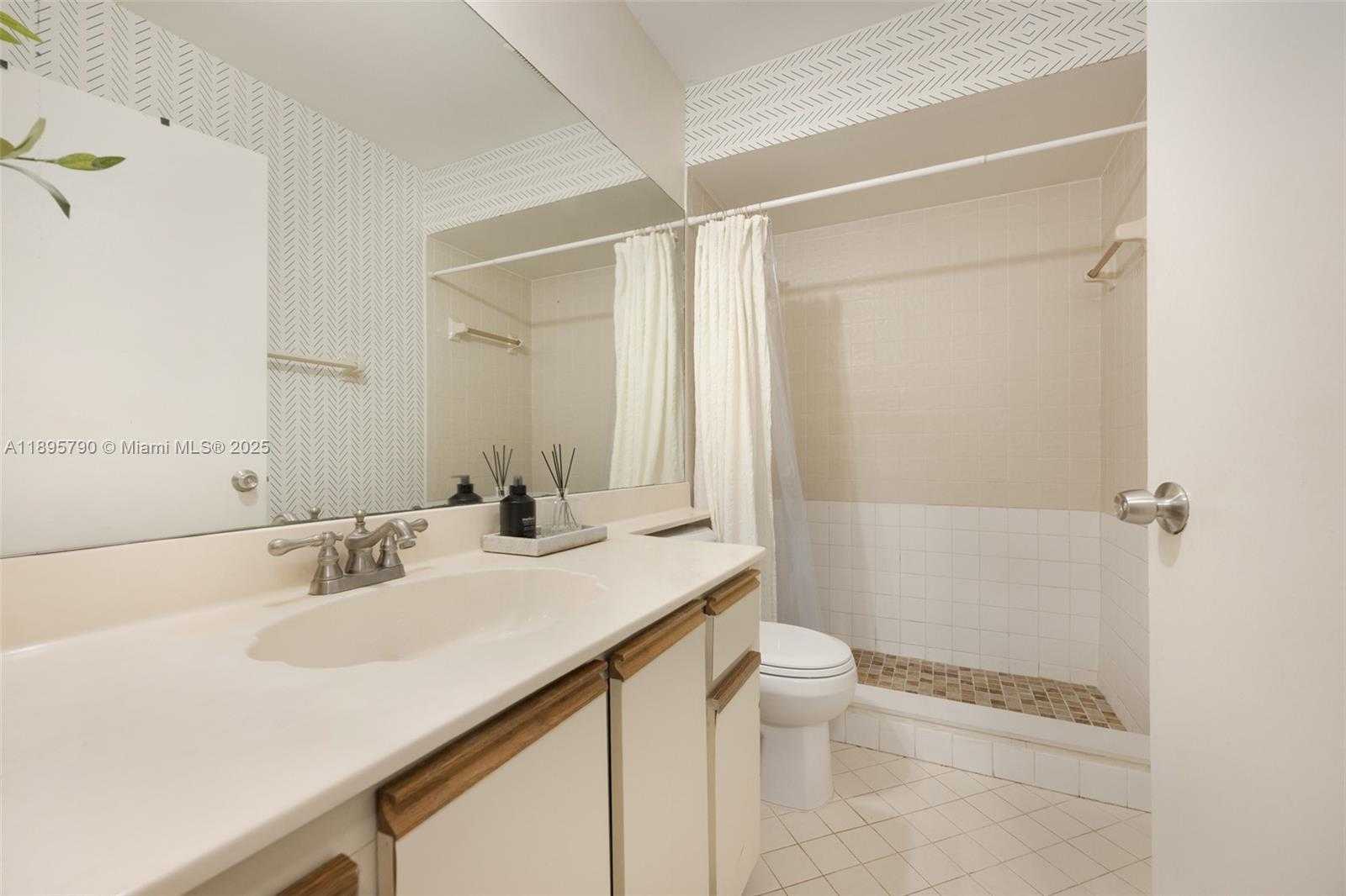 Small Image of 9730 SOUTH WEST 219TH ST, Cutler Bay Number 23