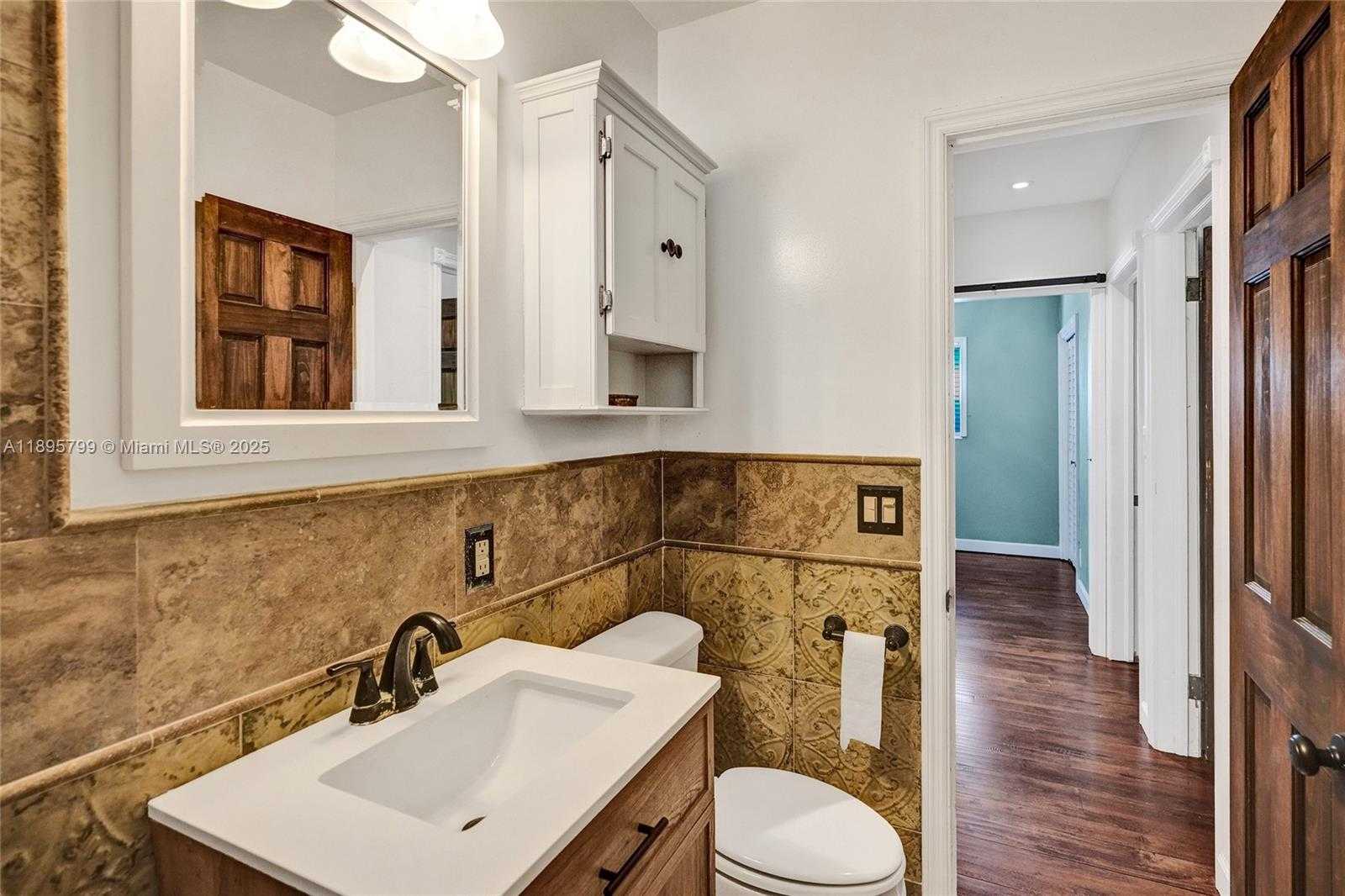 Small Image of 1413 NORTH EAST 17TH WAY, Fort Lauderdale Number 10