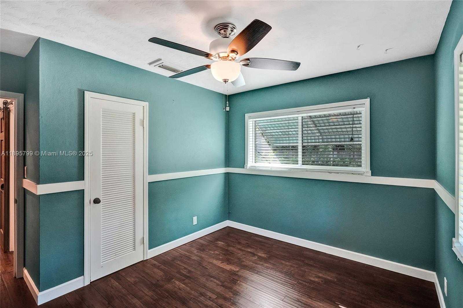 Small Image of 1413 NORTH EAST 17TH WAY, Fort Lauderdale Number 12