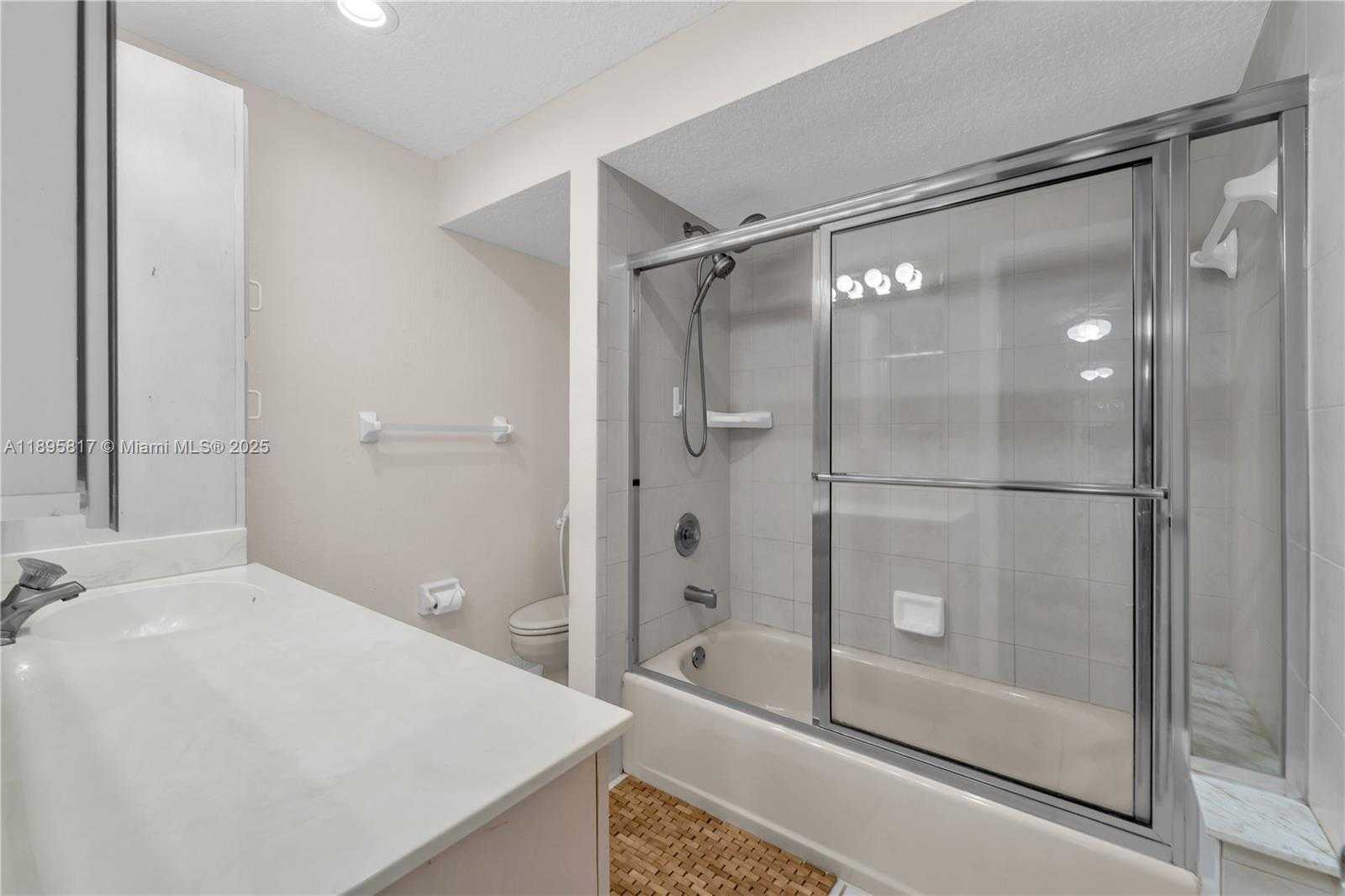 Small Image of 4020 SOUTH WEST 112TH AVE, Davie Number 19