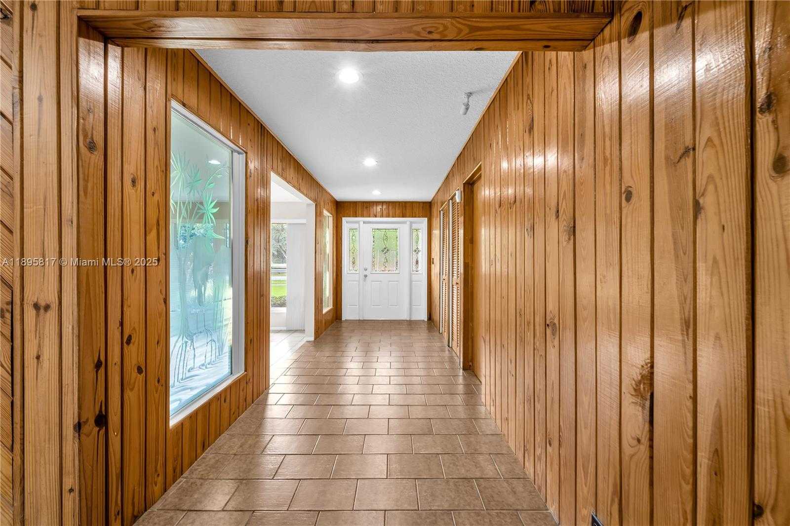 Small Image of 4020 SOUTH WEST 112TH AVE, Davie Number 23