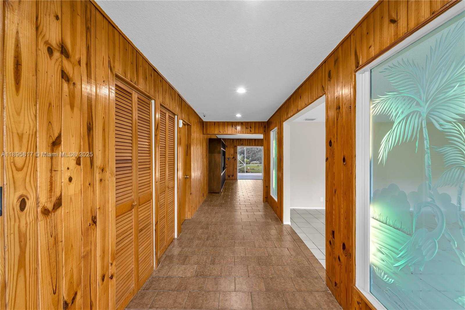 Small Image of 4020 SOUTH WEST 112TH AVE, Davie Number 24