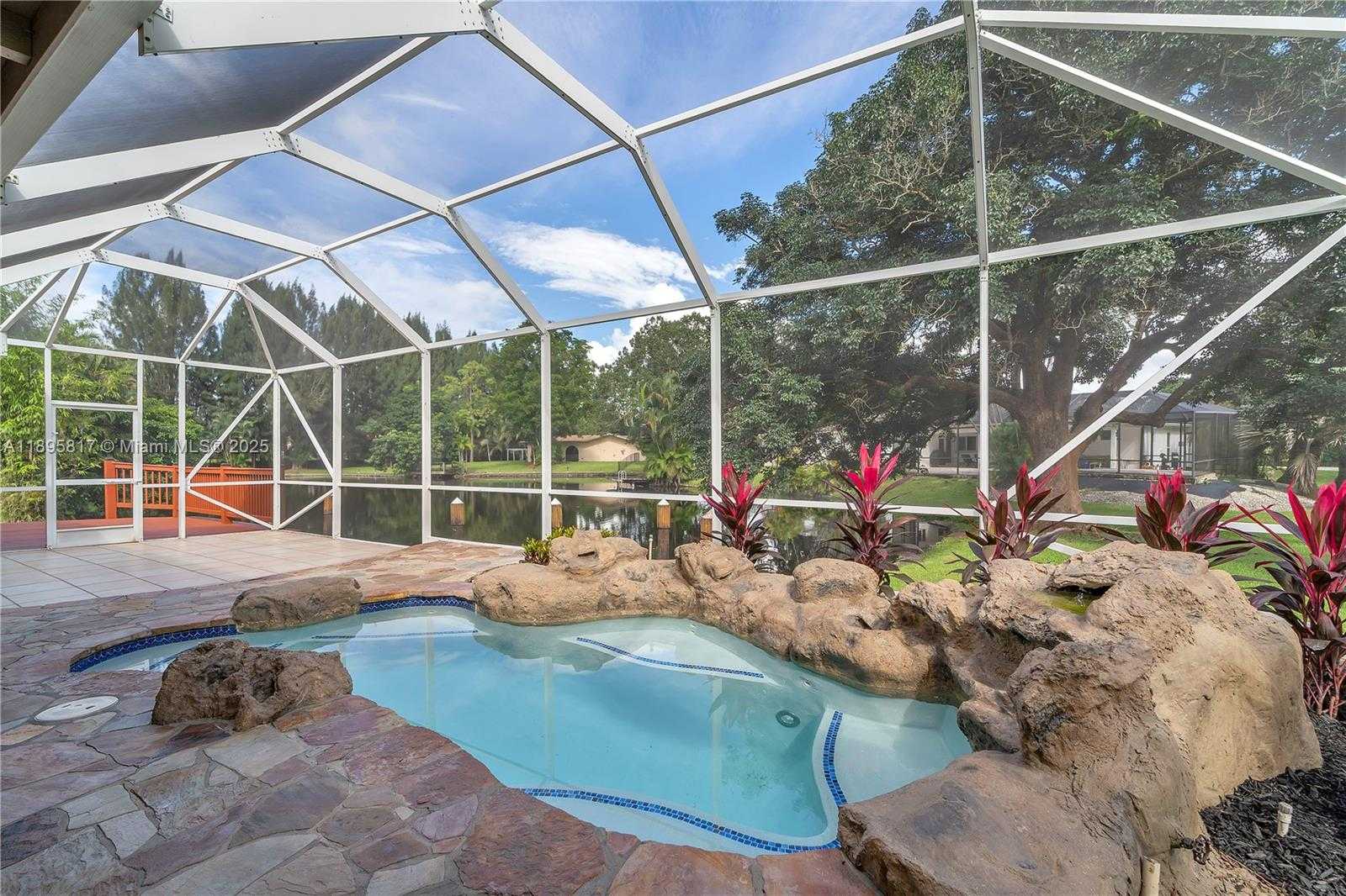 Small Image of 4020 SOUTH WEST 112TH AVE, Davie Number 28