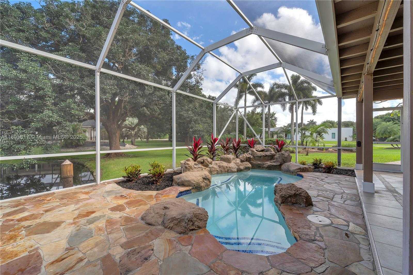 Small Image of 4020 SOUTH WEST 112TH AVE, Davie Number 29