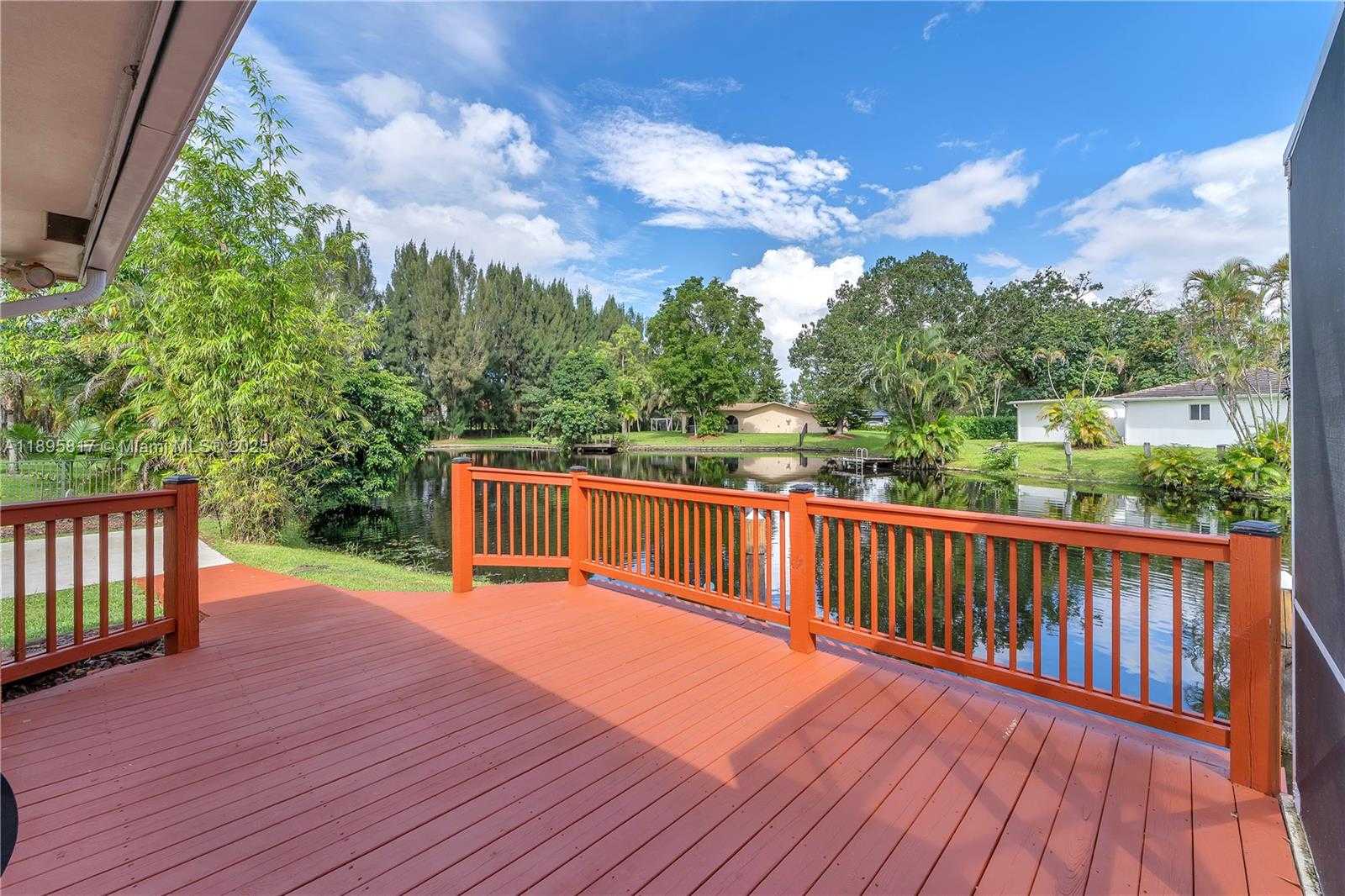 Small Image of 4020 SOUTH WEST 112TH AVE, Davie Number 34