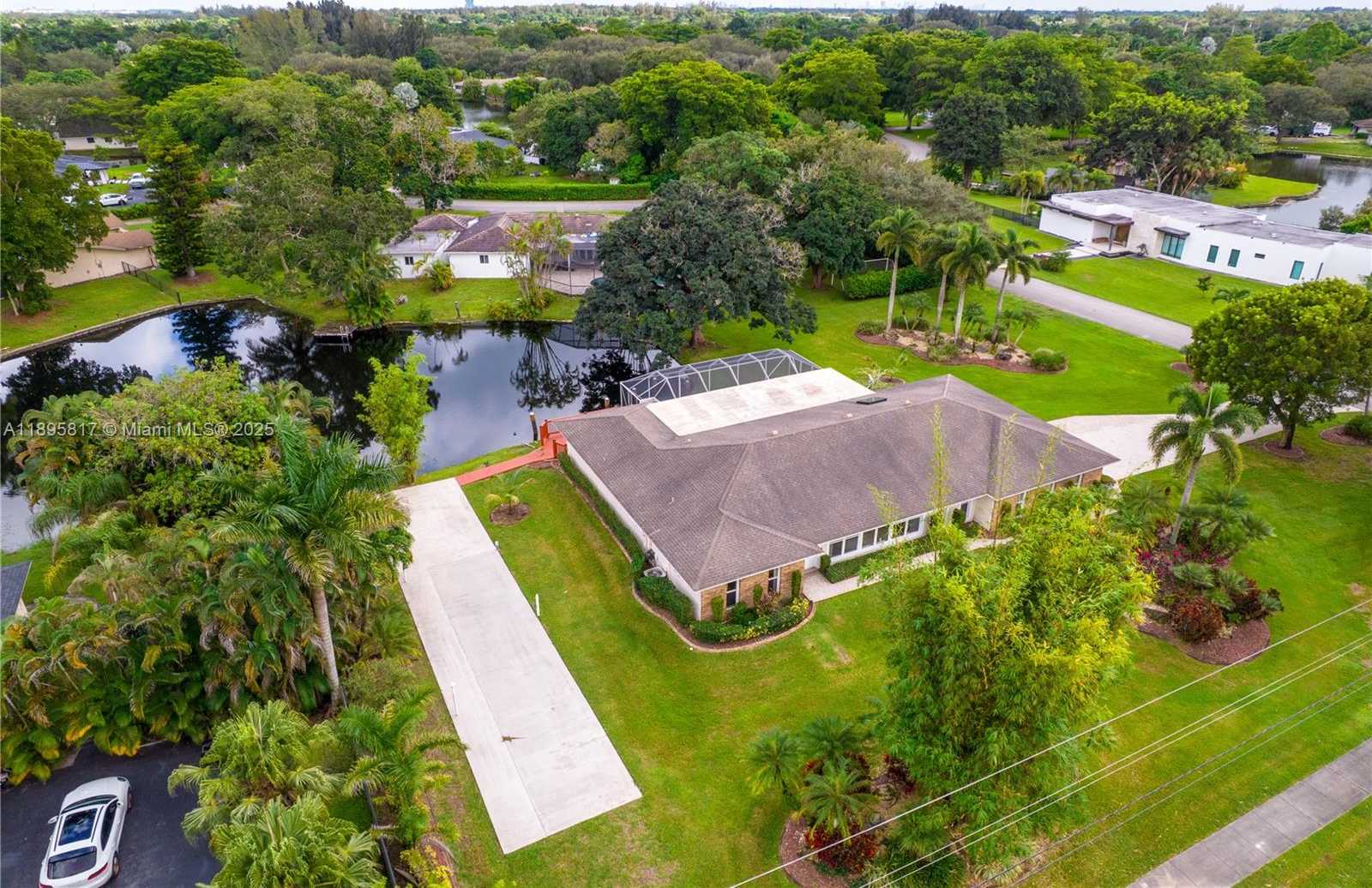 Small Image of 4020 SOUTH WEST 112TH AVE, Davie Number 39