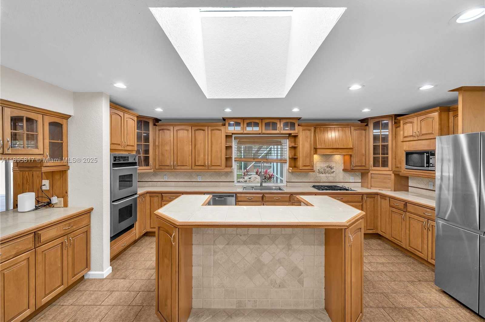 Small Image of 4020 SOUTH WEST 112TH AVE, Davie Number 5