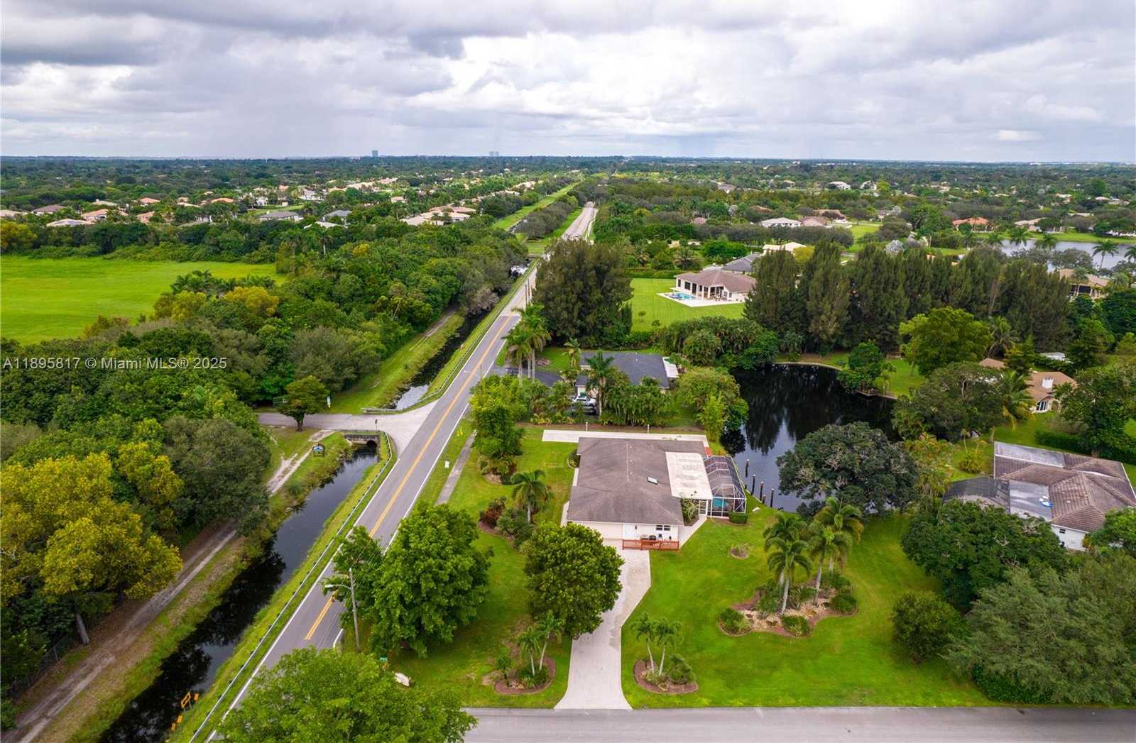 Small Image of 4020 SOUTH WEST 112TH AVE, Davie Number 51