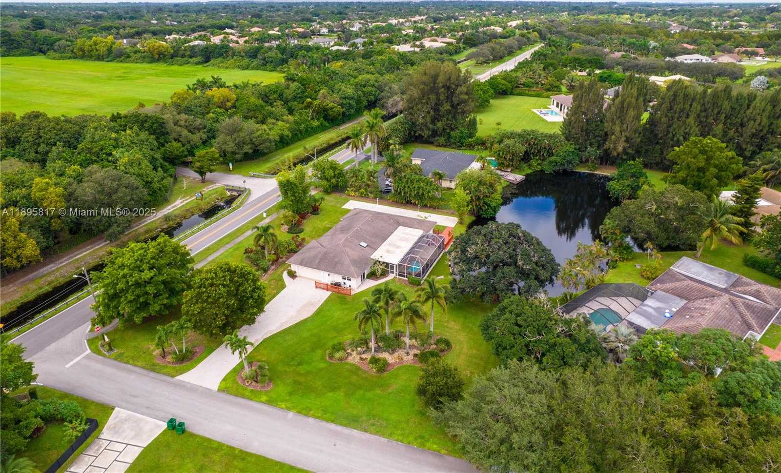 Small Image of 4020 SOUTH WEST 112TH AVE, Davie Number 52