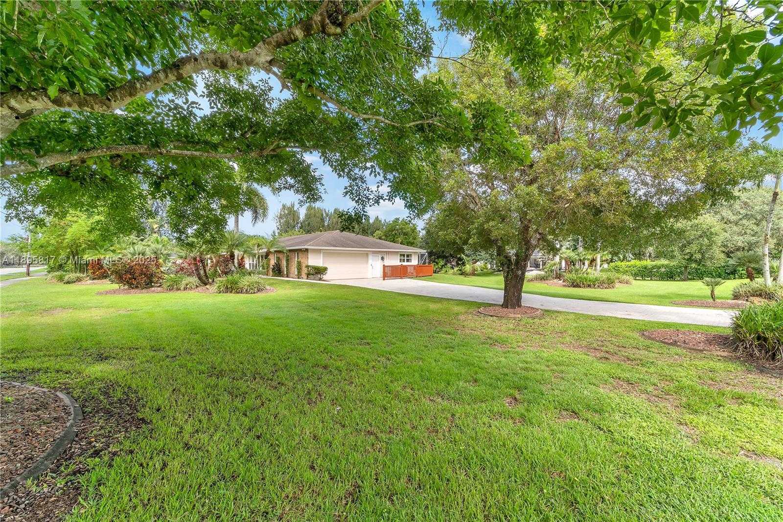 Small Image of 4020 SOUTH WEST 112TH AVE, Davie Number 57