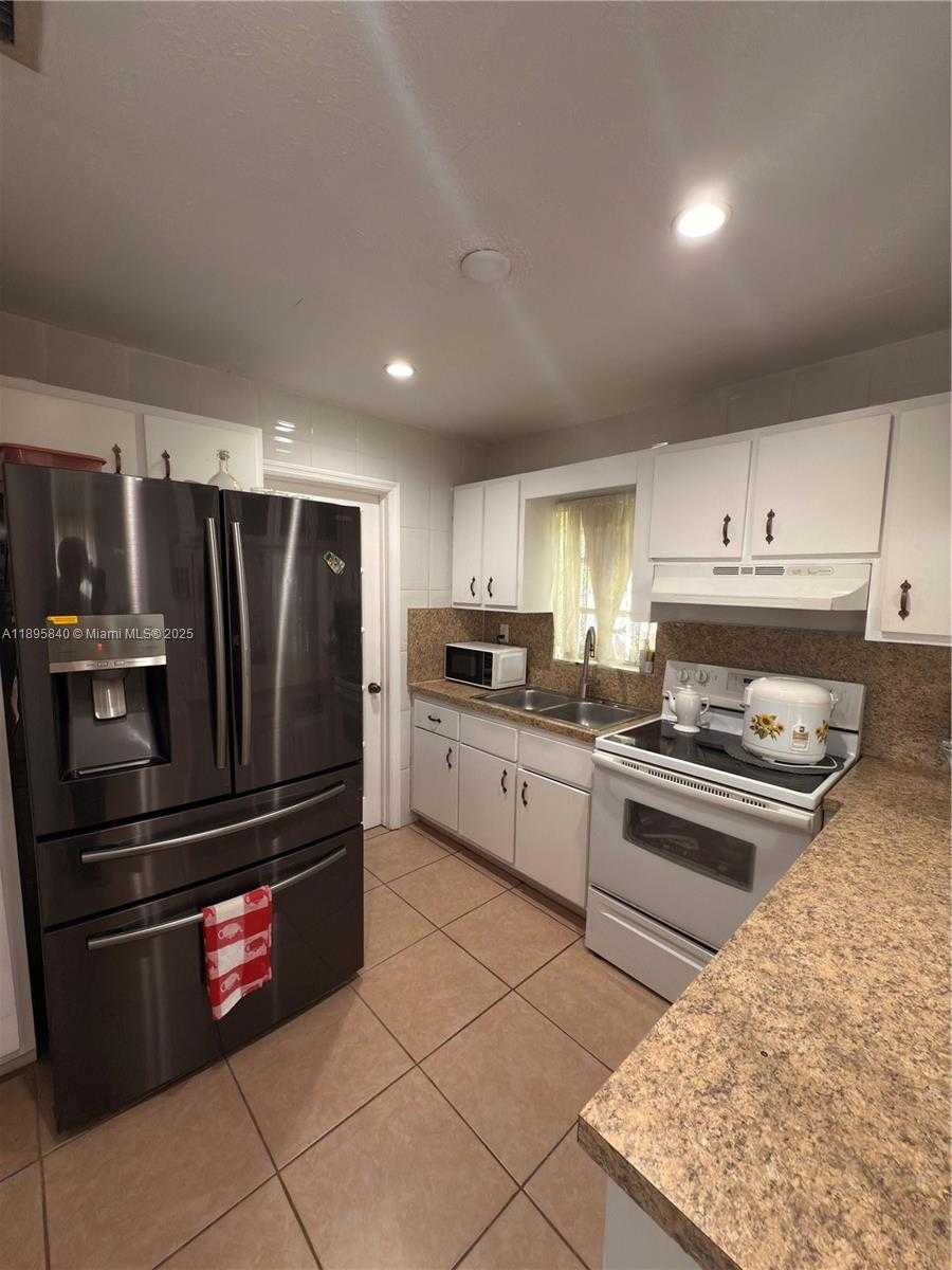 Small Image of 30120 SOUTH WEST 149TH AVE, Homestead Number 15