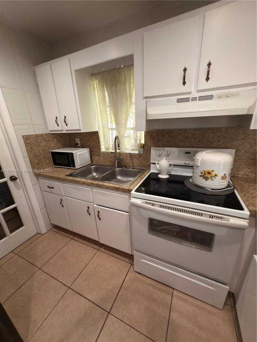 Small Image of 30120 SOUTH WEST 149TH AVE, Homestead Number 16