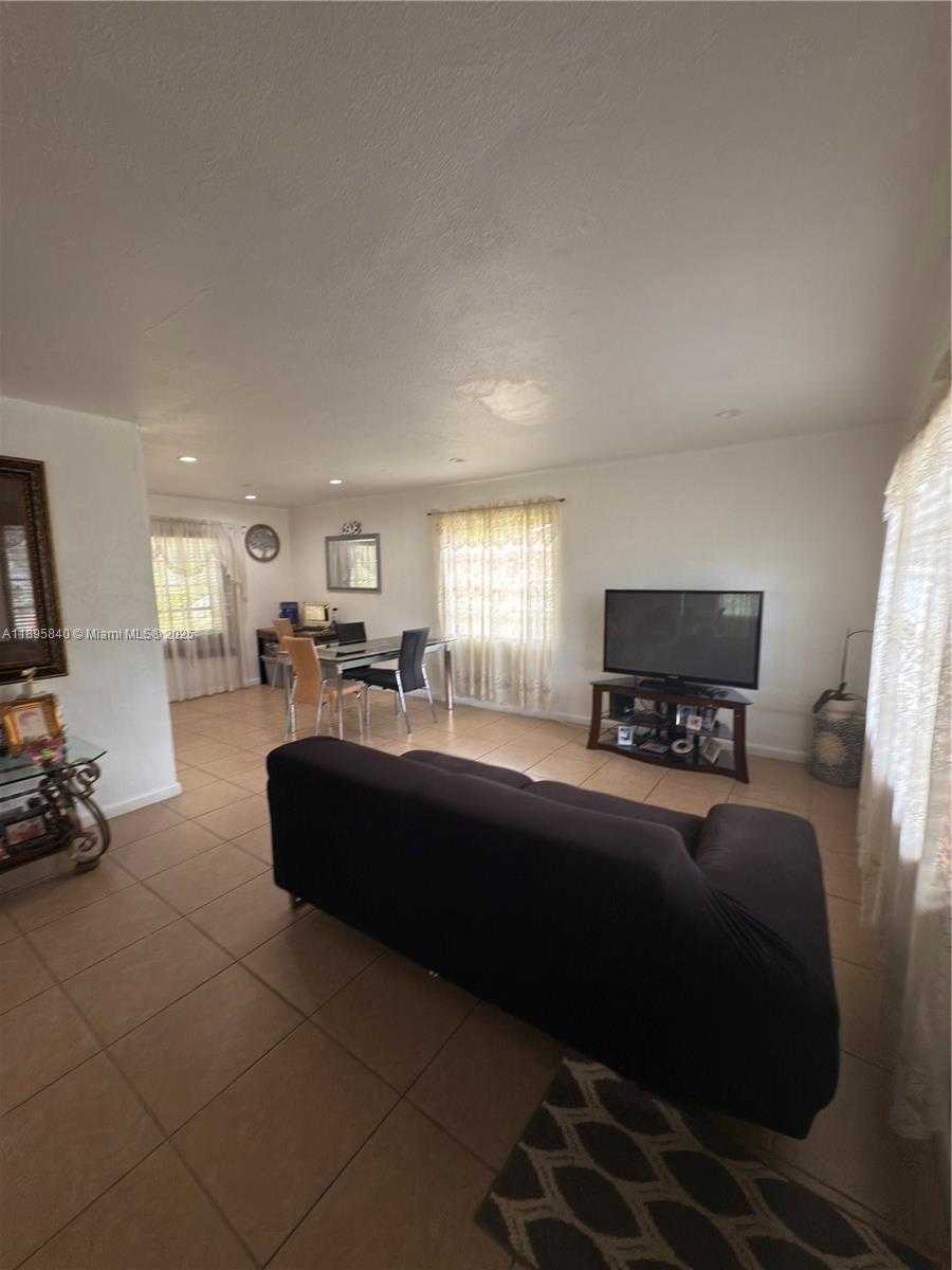 Small Image of 30120 SOUTH WEST 149TH AVE, Homestead Number 33