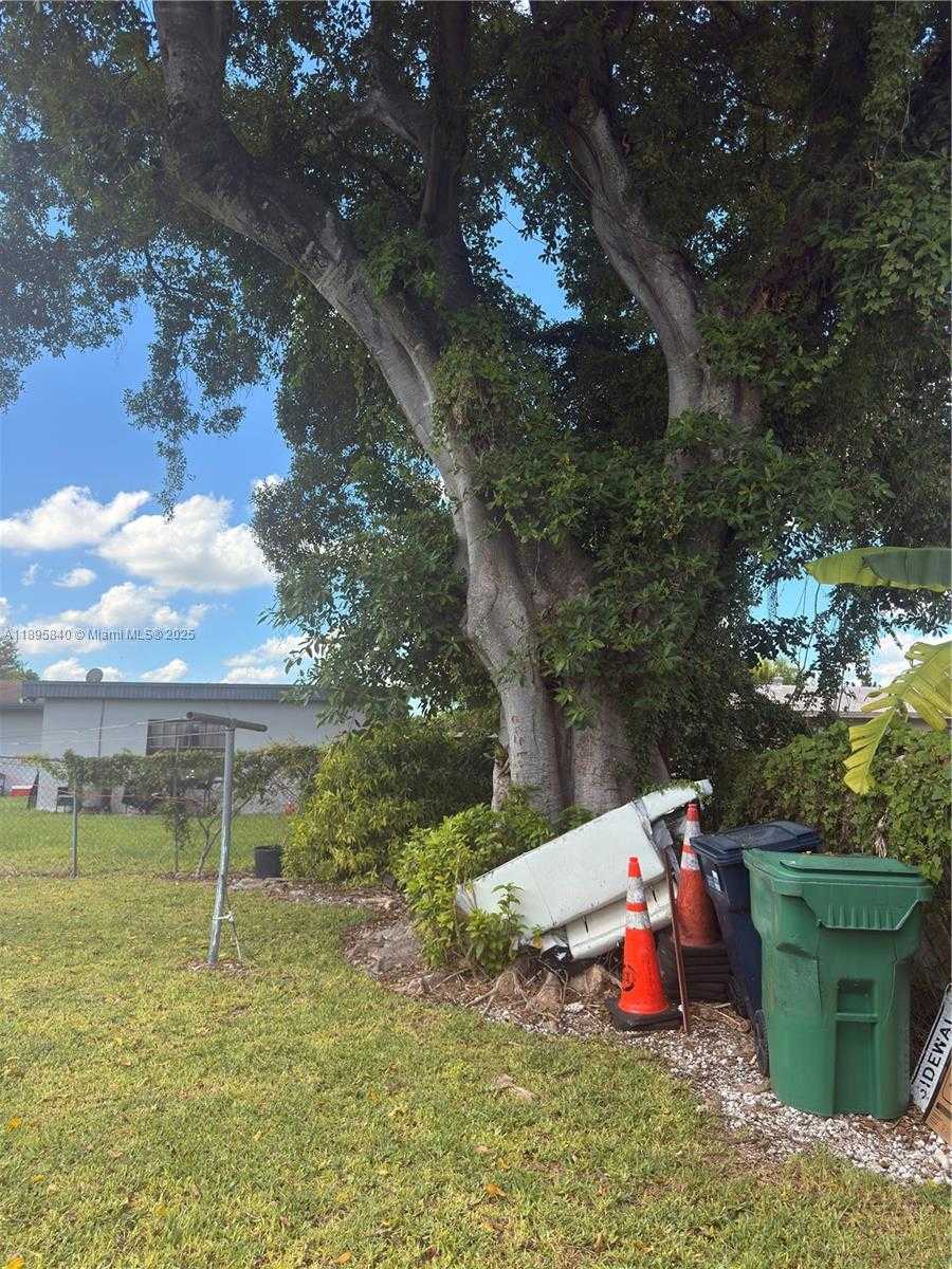 Small Image of 30120 SOUTH WEST 149TH AVE, Homestead Number 4