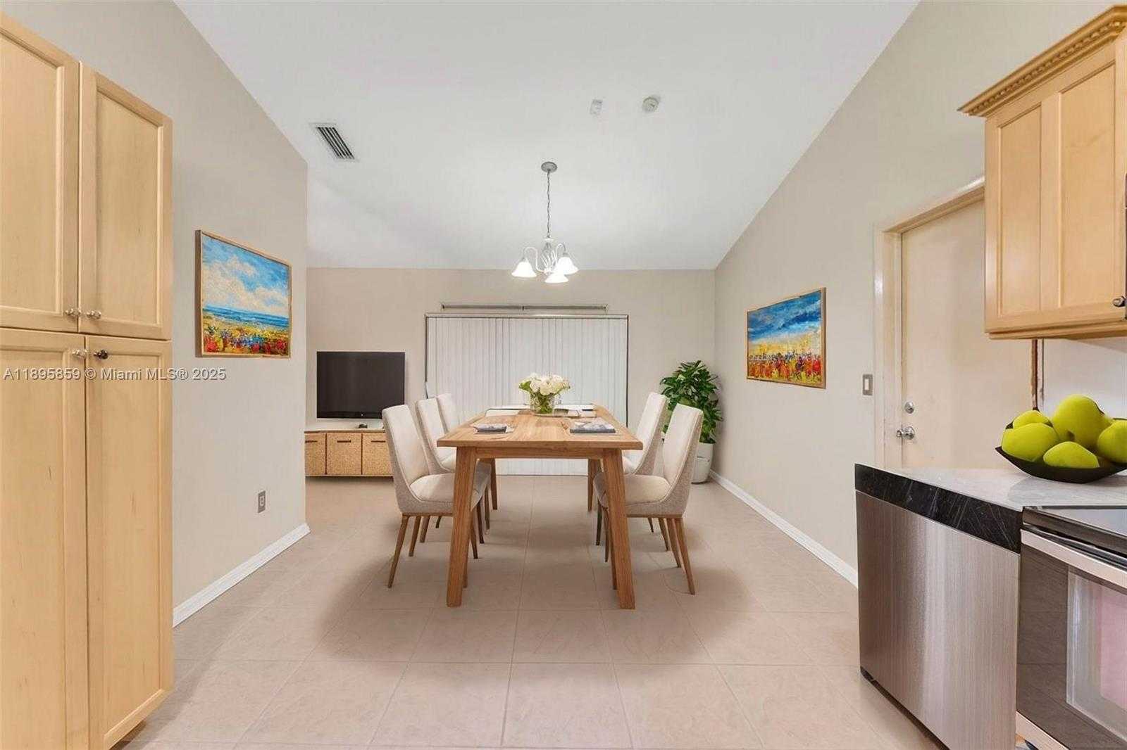 Small Image of 18102 SOUTH WEST 88TH PL, Palmetto Bay Number 10