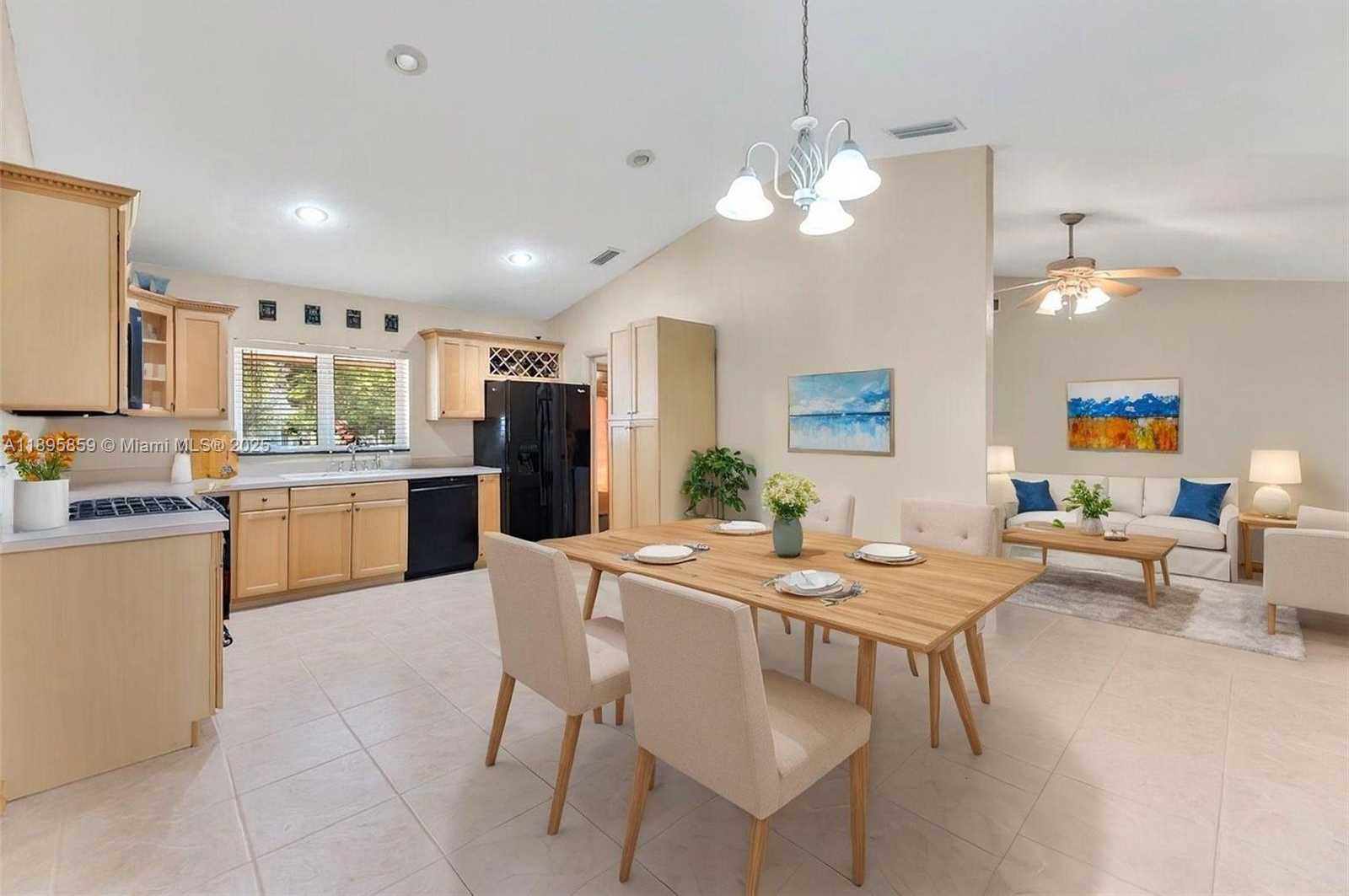 Small Image of 18102 SOUTH WEST 88TH PL, Palmetto Bay Number 13