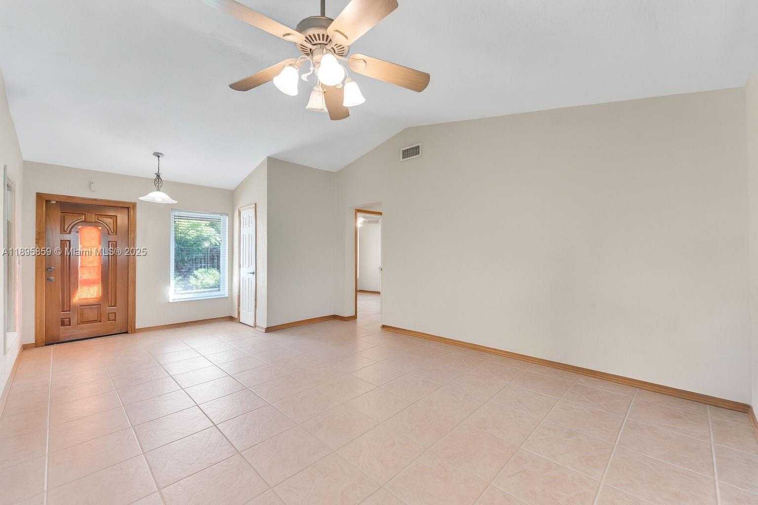 Small Image of 18102 SOUTH WEST 88TH PL, Palmetto Bay Number 25