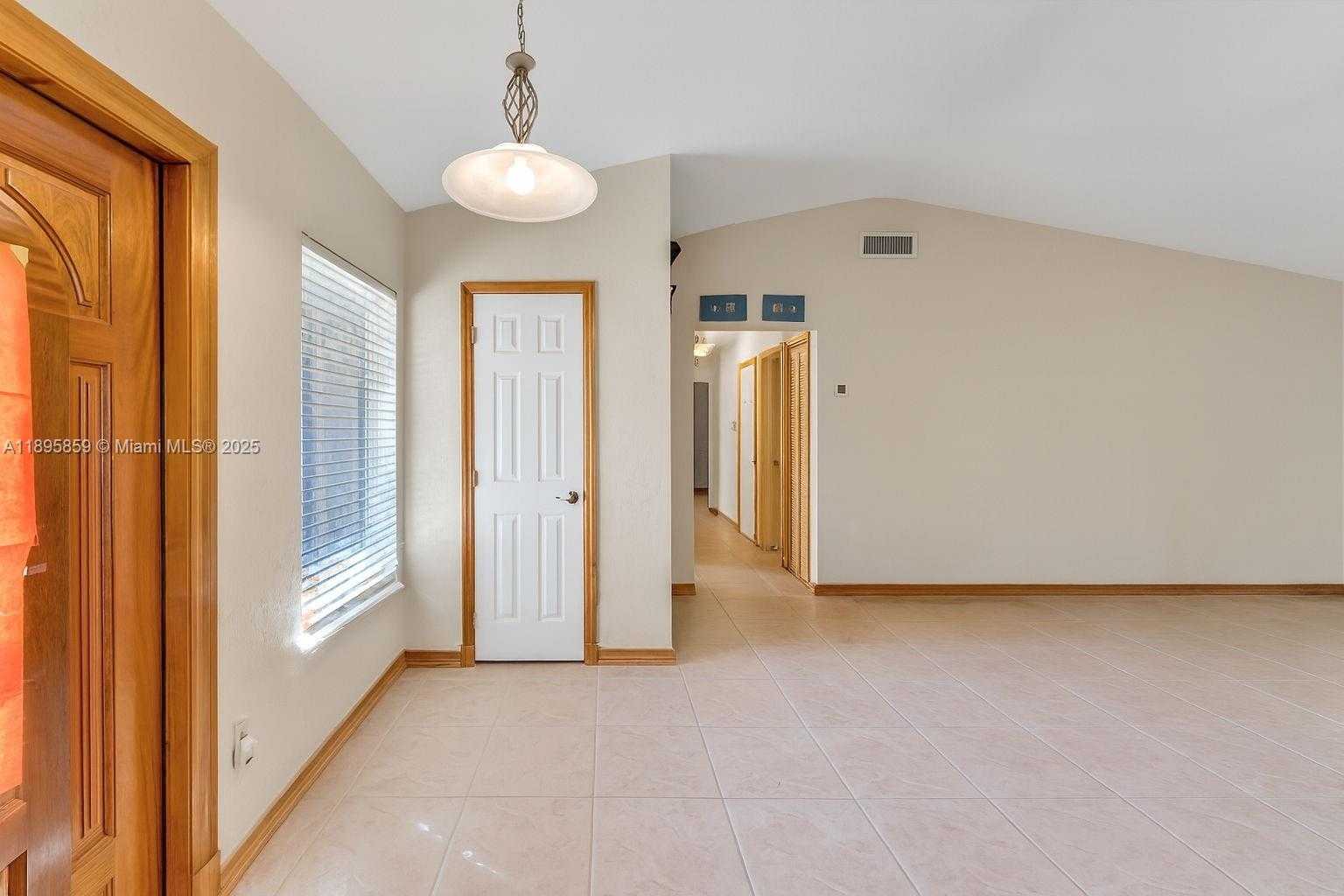 Small Image of 18102 SOUTH WEST 88TH PL, Palmetto Bay Number 27