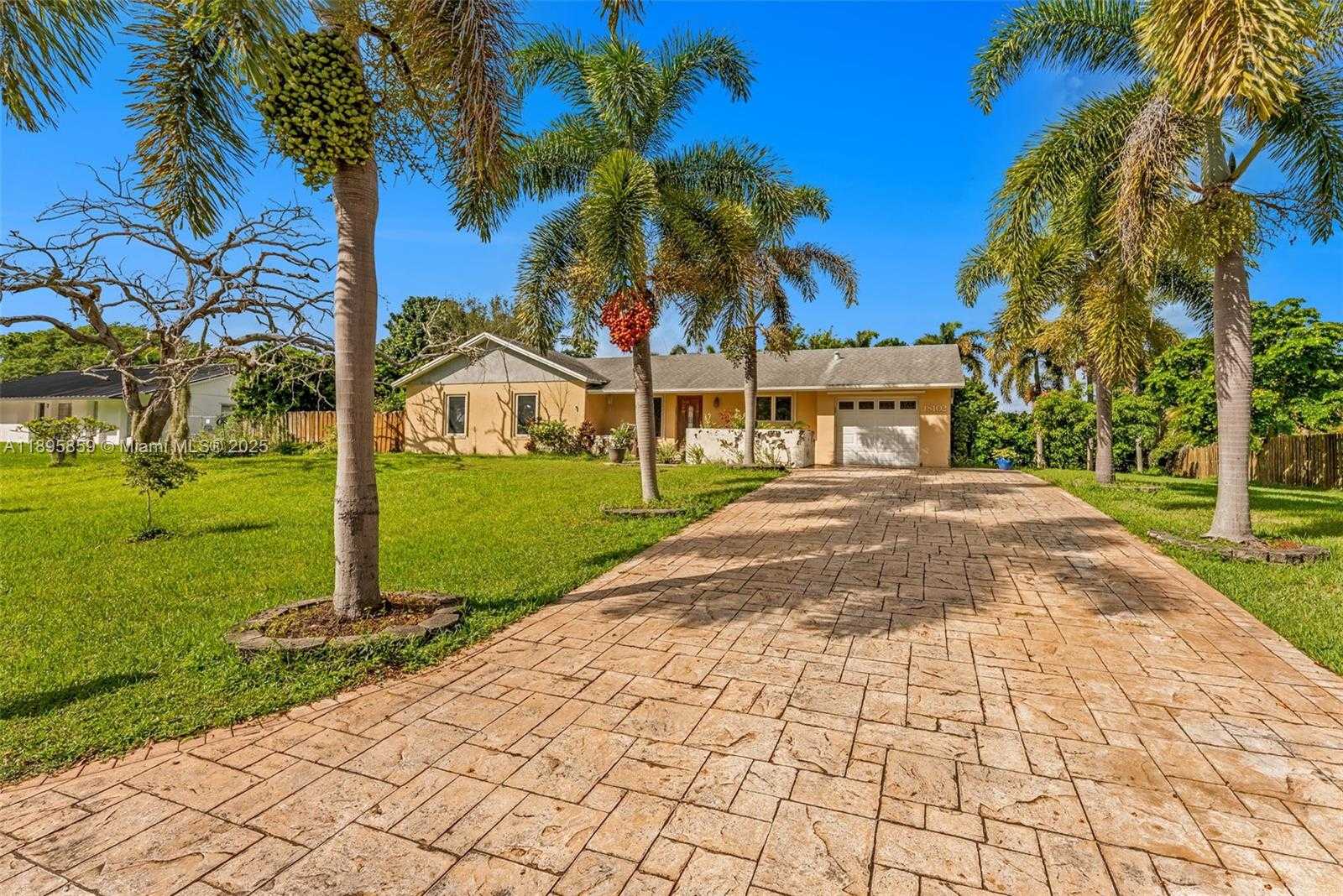 Small Image of 18102 SOUTH WEST 88TH PL, Palmetto Bay Number 3