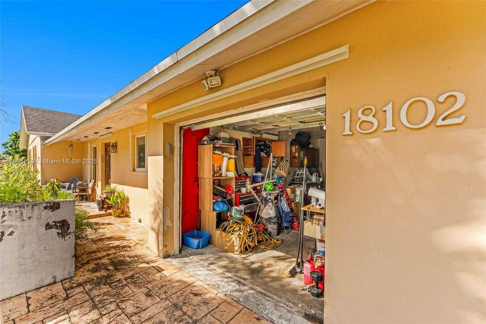 Small Image of 18102 SOUTH WEST 88TH PL, Palmetto Bay Number 42