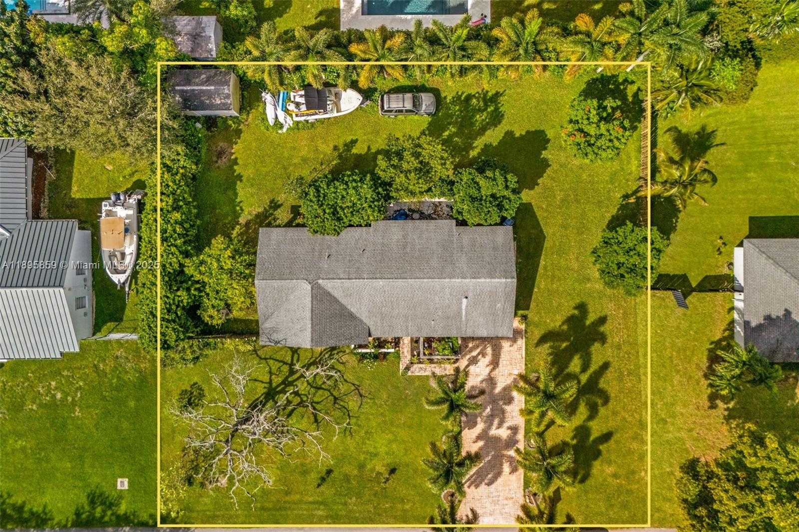 Small Image of 18102 SOUTH WEST 88TH PL, Palmetto Bay Number 43