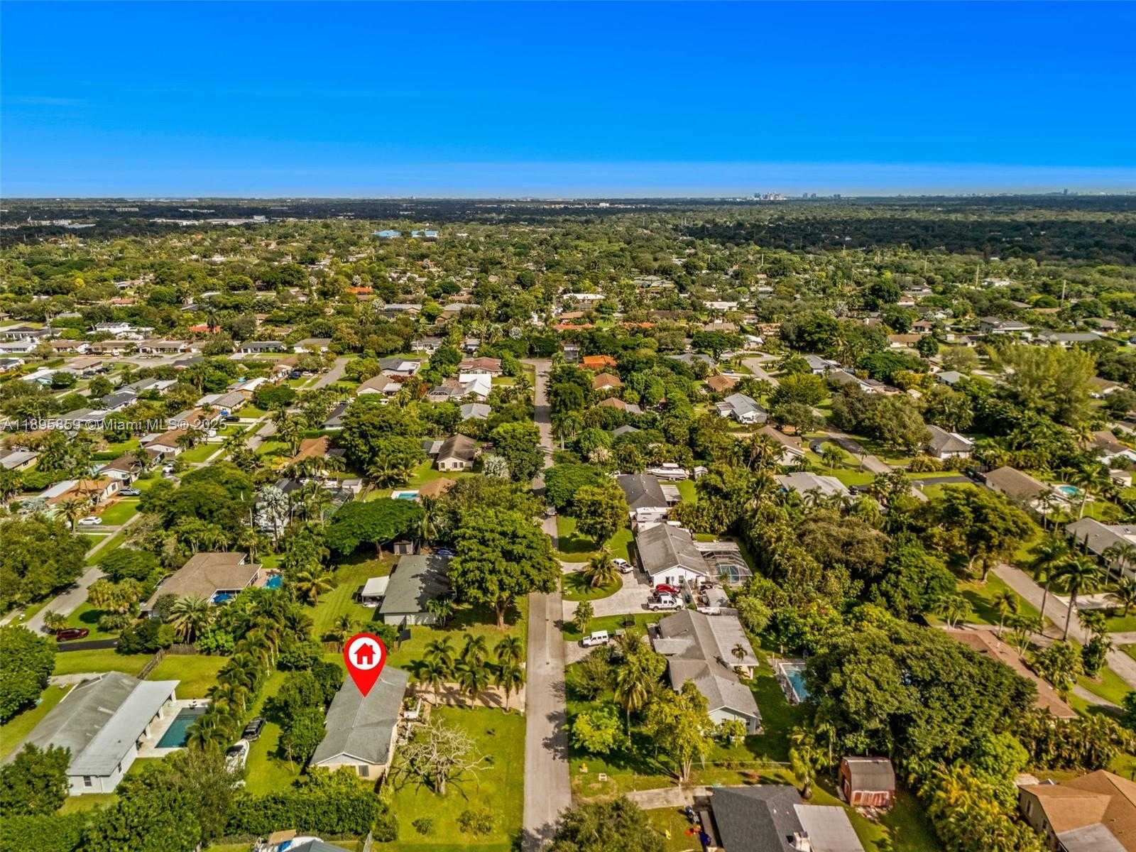 Small Image of 18102 SOUTH WEST 88TH PL, Palmetto Bay Number 44