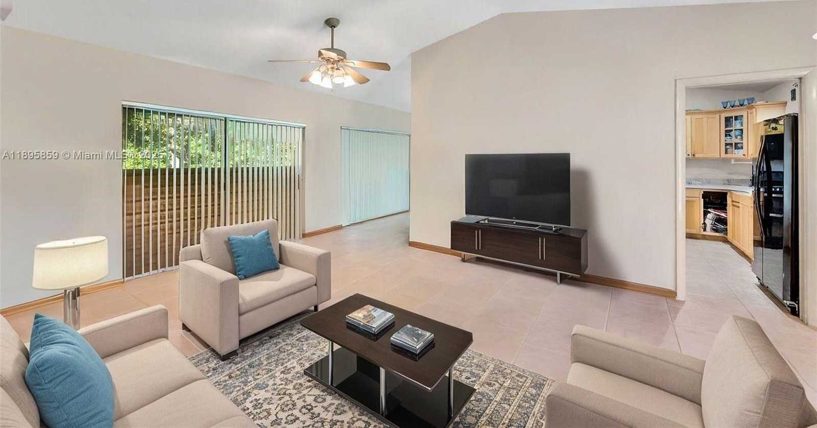 Small Image of 18102 SOUTH WEST 88TH PL, Palmetto Bay Number 7