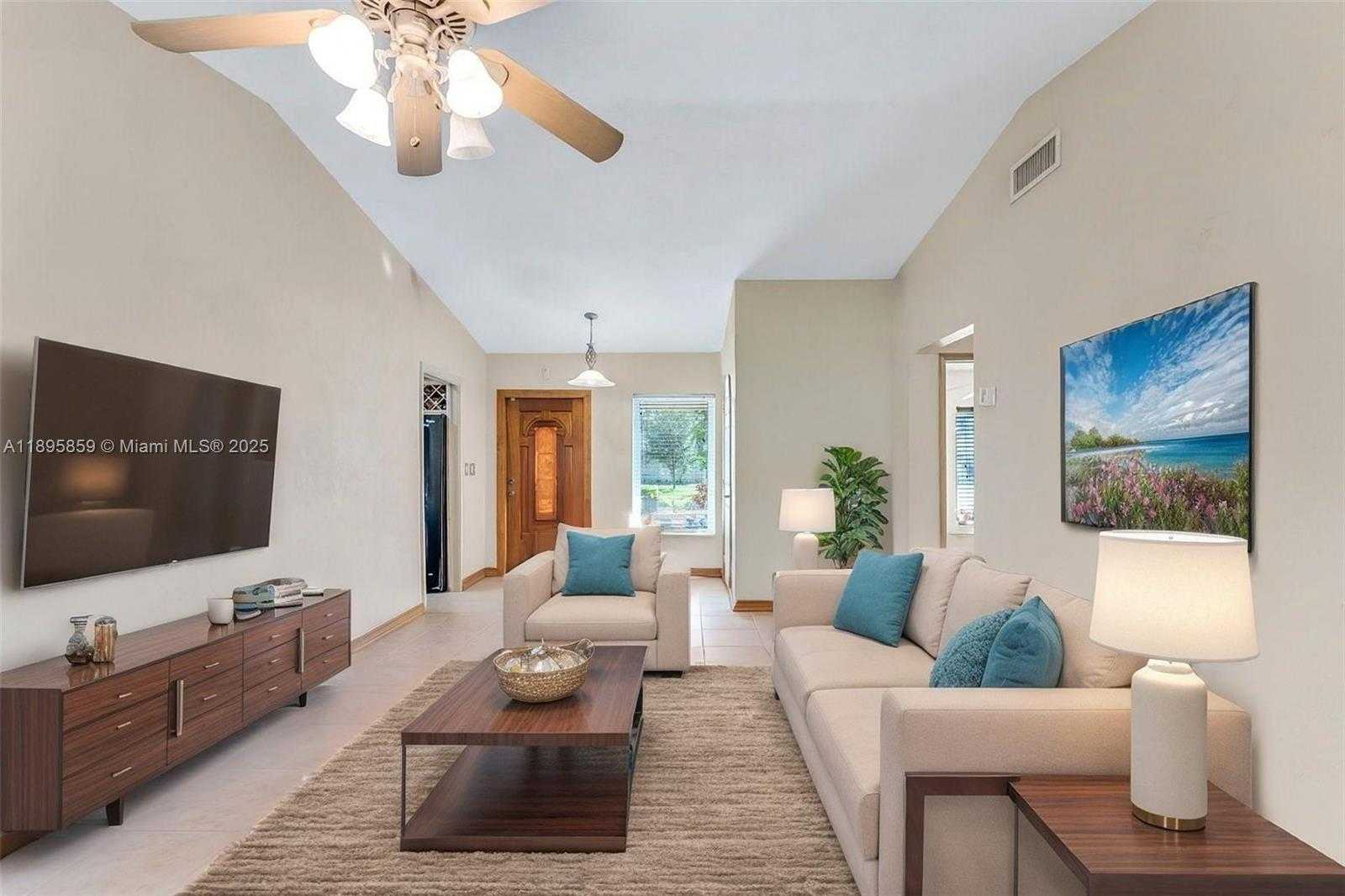 Small Image of 18102 SOUTH WEST 88TH PL, Palmetto Bay Number 8