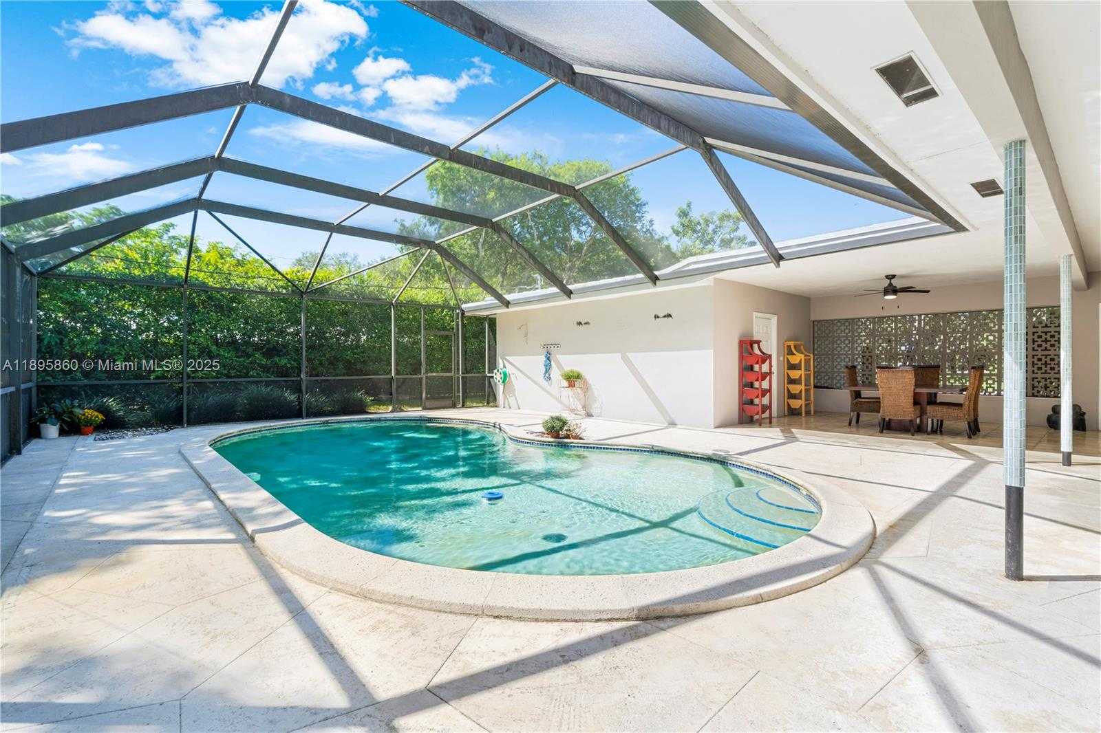 Small Image of 13905 SOUTH WEST 78TH CT, Palmetto Bay Number 24