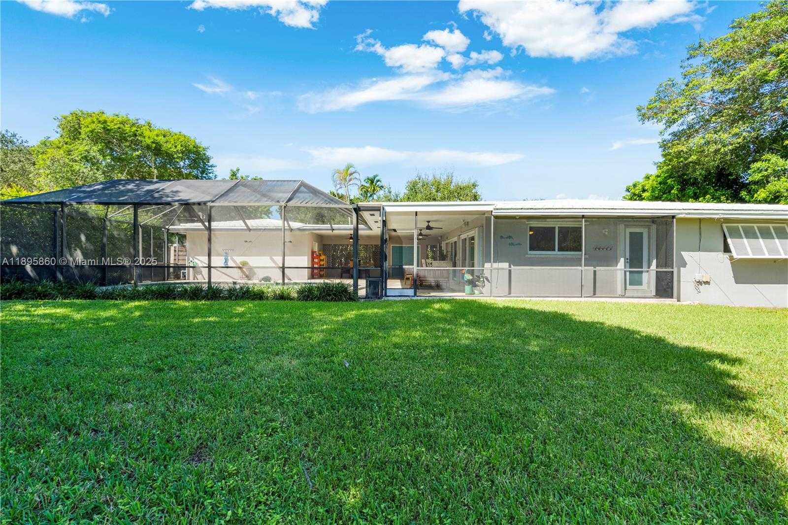 Small Image of 13905 SOUTH WEST 78TH CT, Palmetto Bay Number 26