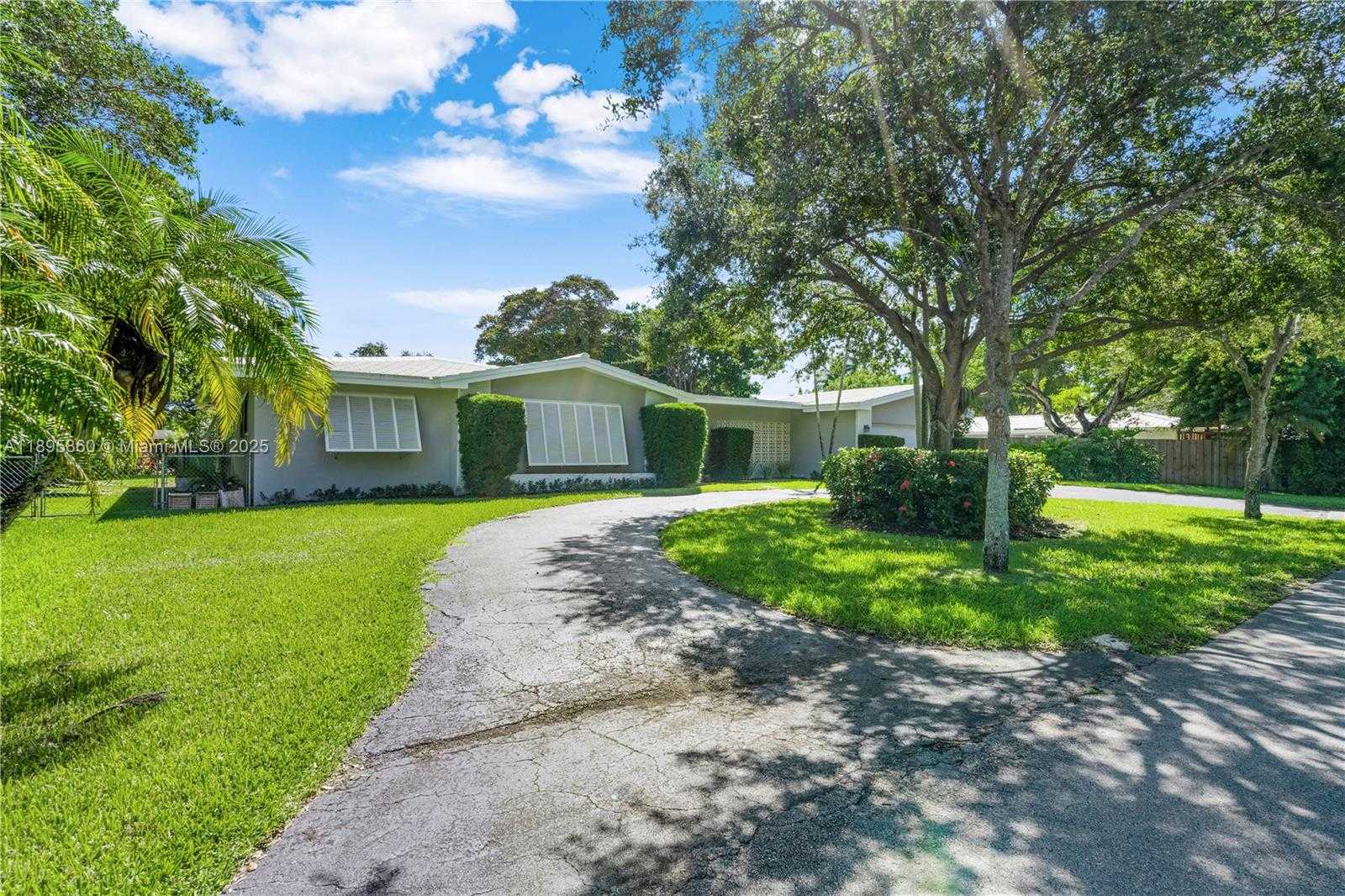 Small Image of 13905 SOUTH WEST 78TH CT, Palmetto Bay Number 29