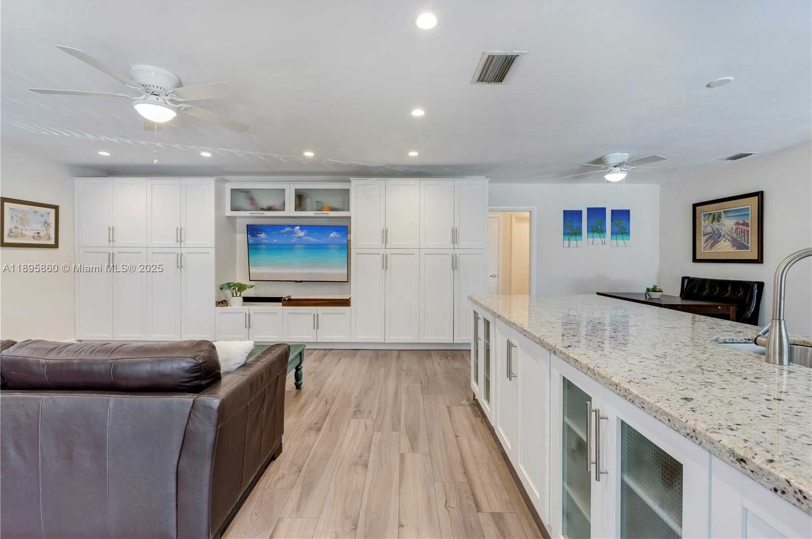 Small Image of 13905 SOUTH WEST 78TH CT, Palmetto Bay Number 9
