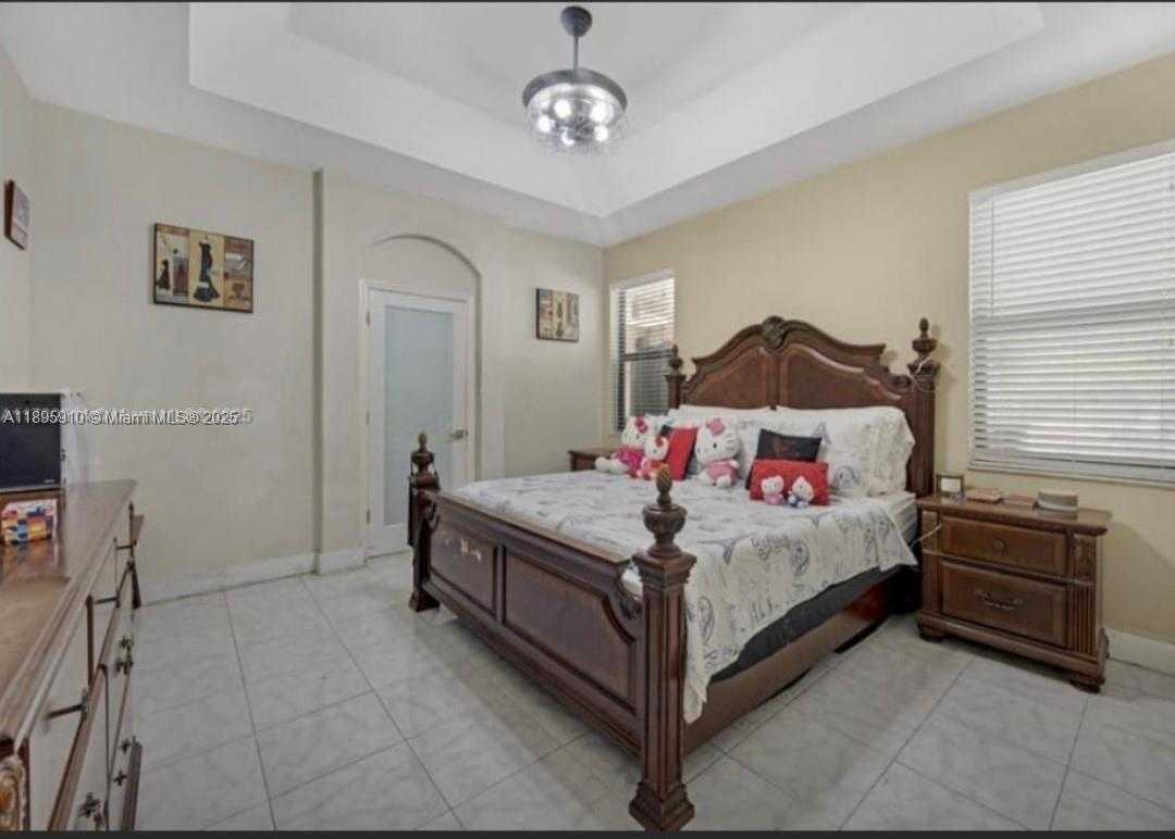 Small Image of 10978 SOUTH WEST 243RD LN, Homestead Number 12
