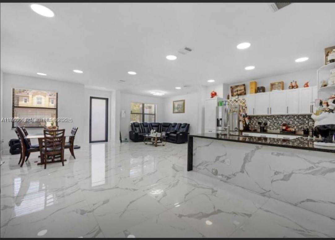 Small Image of 10978 SOUTH WEST 243RD LN, Homestead Number 26