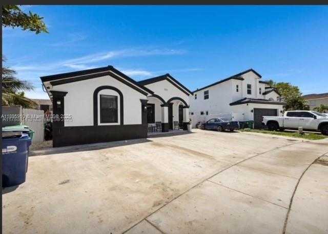 Small Image of 10978 SOUTH WEST 243RD LN, Homestead Number 3