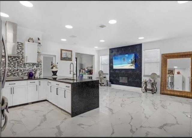 Small Image of 10978 SOUTH WEST 243RD LN, Homestead Number 32