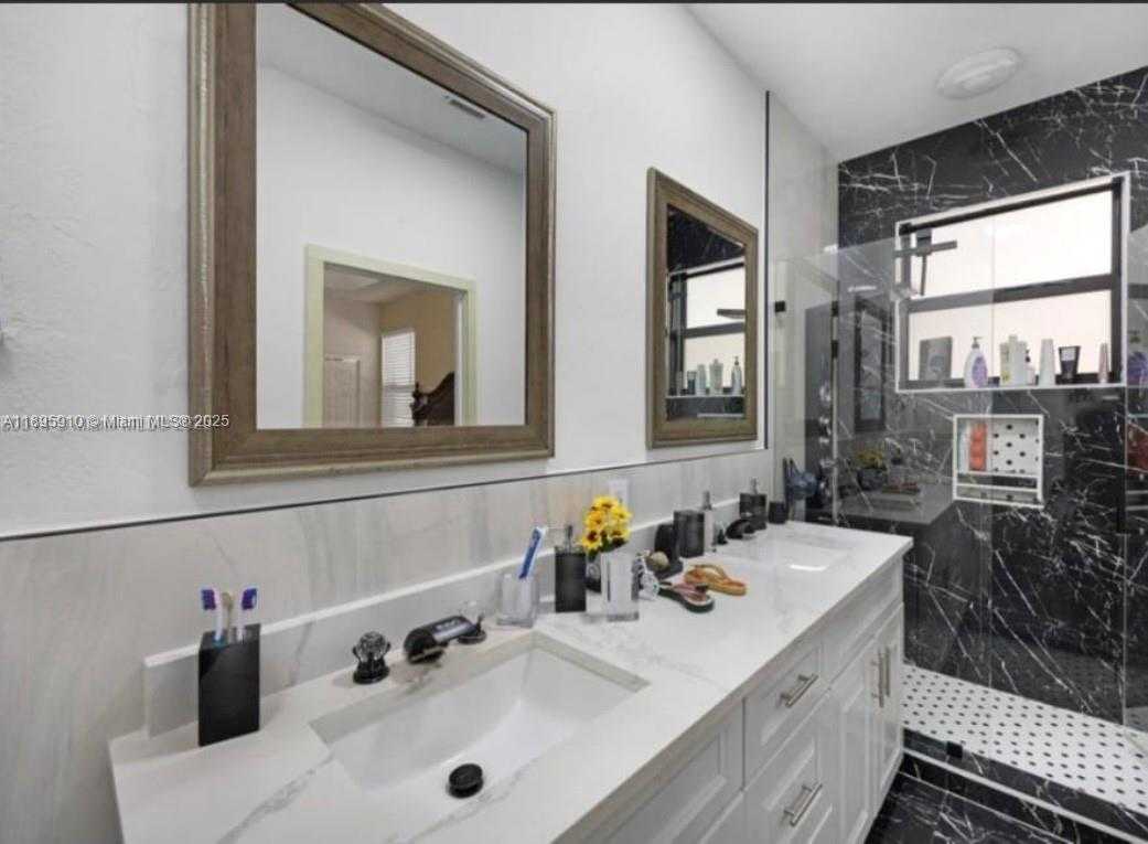 Small Image of 10978 SOUTH WEST 243RD LN, Homestead Number 6
