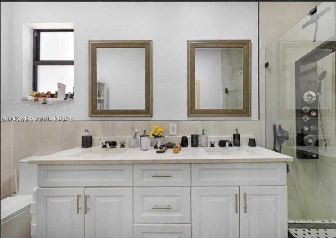 Small Image of 10978 SOUTH WEST 243RD LN, Homestead Number 7