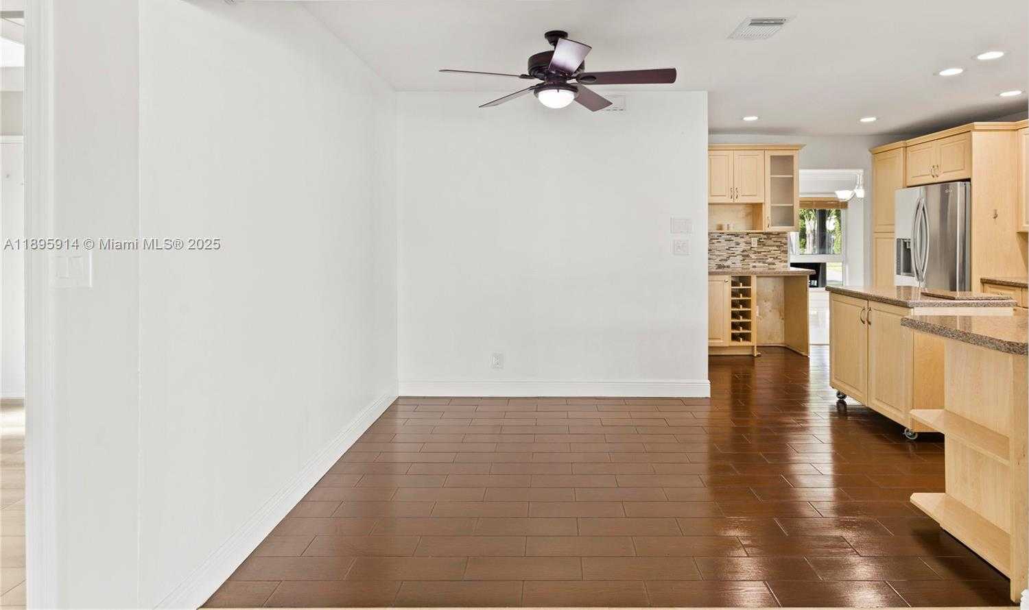 Small Image of 6150 SOUTH WEST 7TH ST, Plantation Number 15