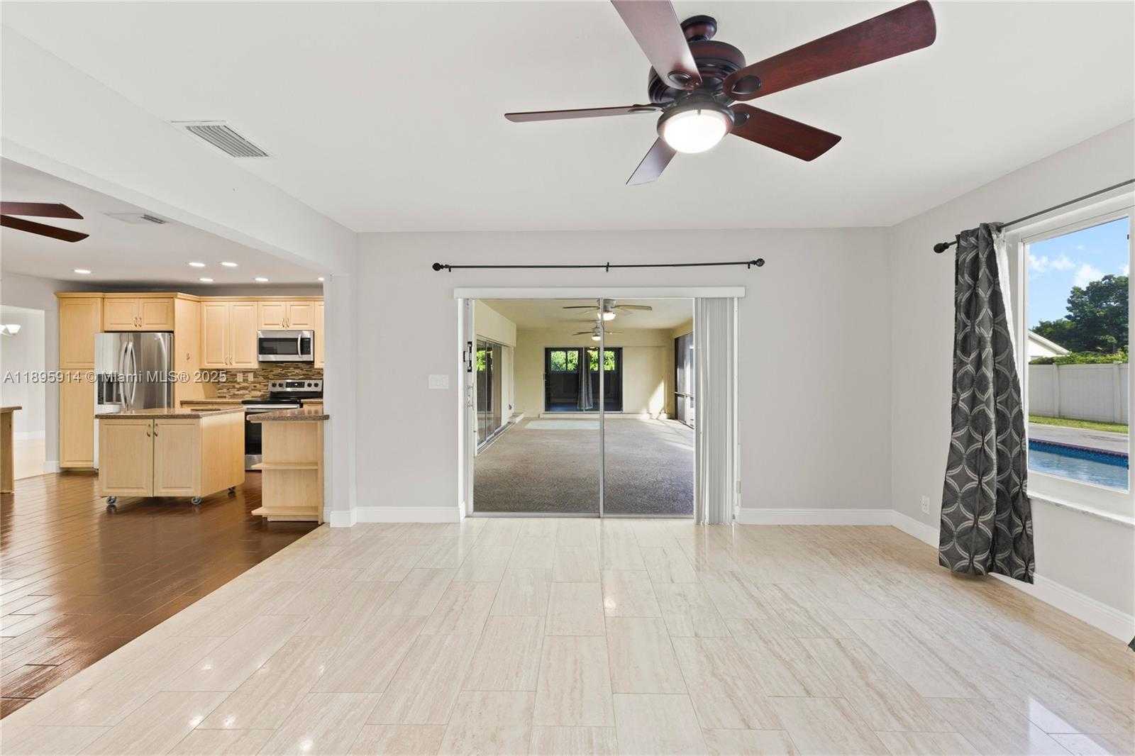 Small Image of 6150 SOUTH WEST 7TH ST, Plantation Number 16