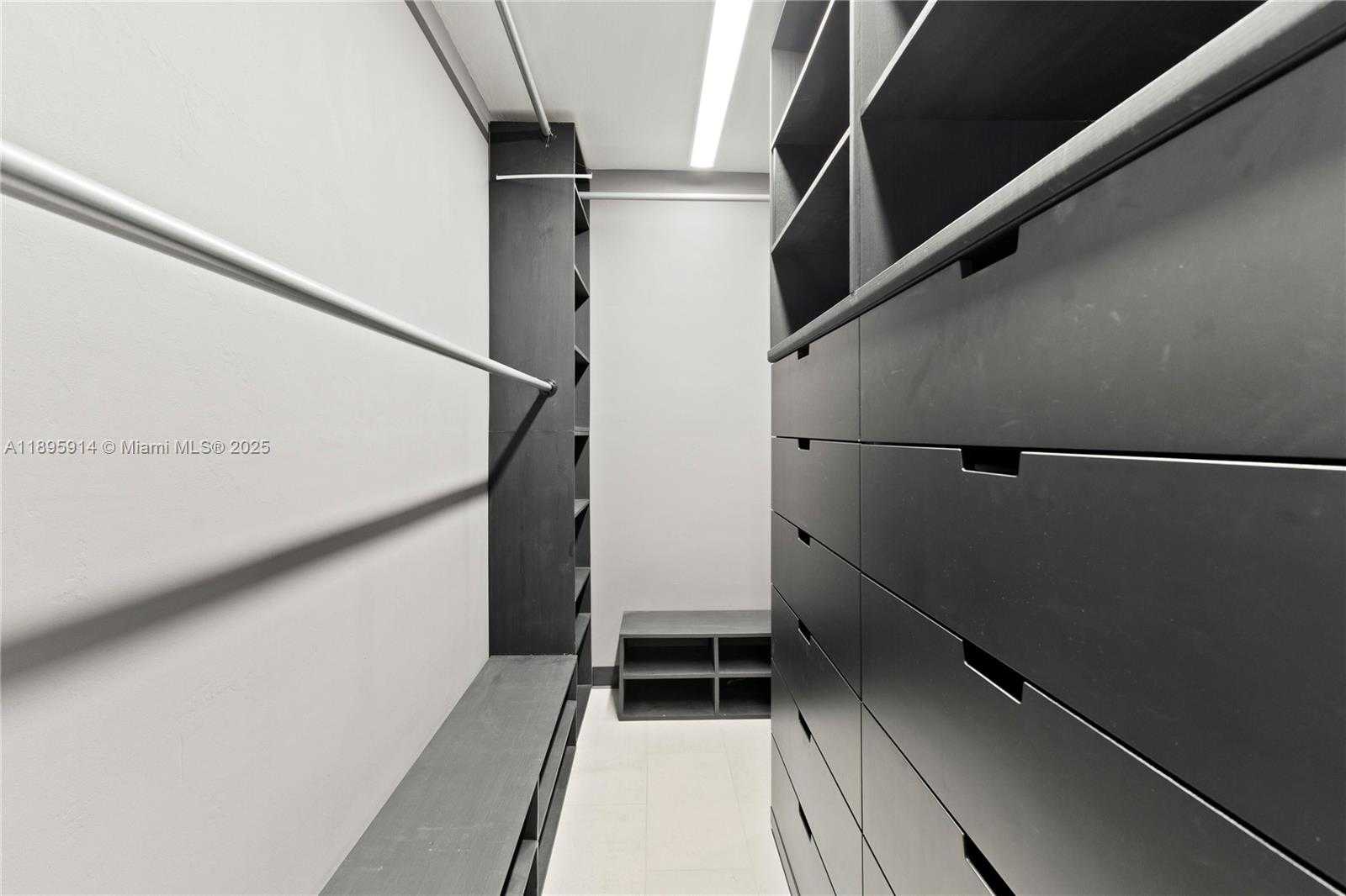 Small Image of 6150 SOUTH WEST 7TH ST, Plantation Number 22