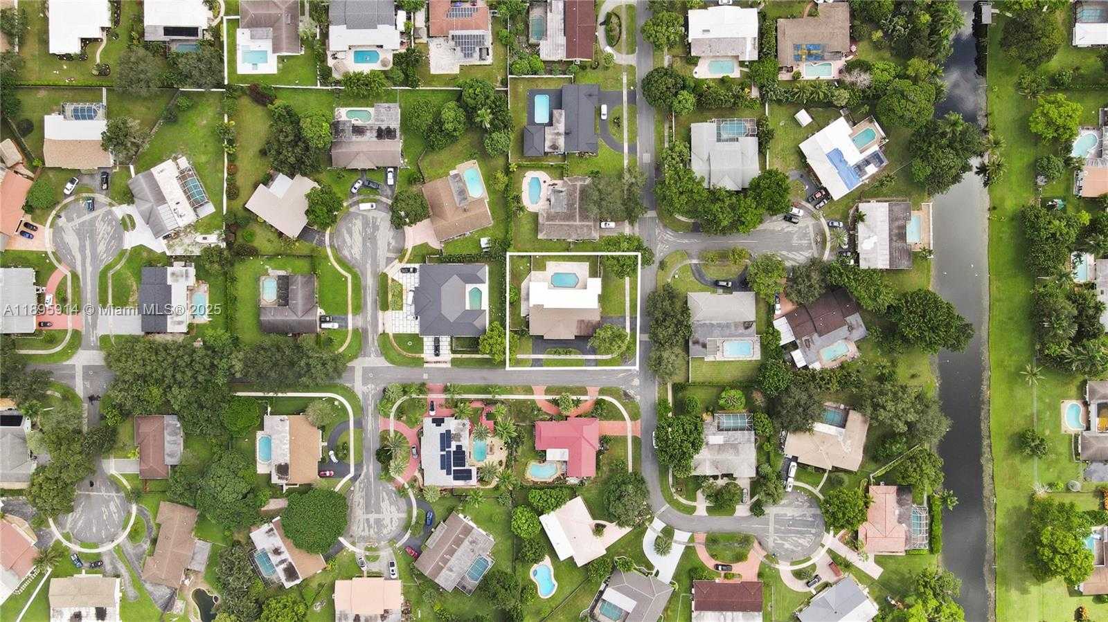 Small Image of 6150 SOUTH WEST 7TH ST, Plantation Number 49
