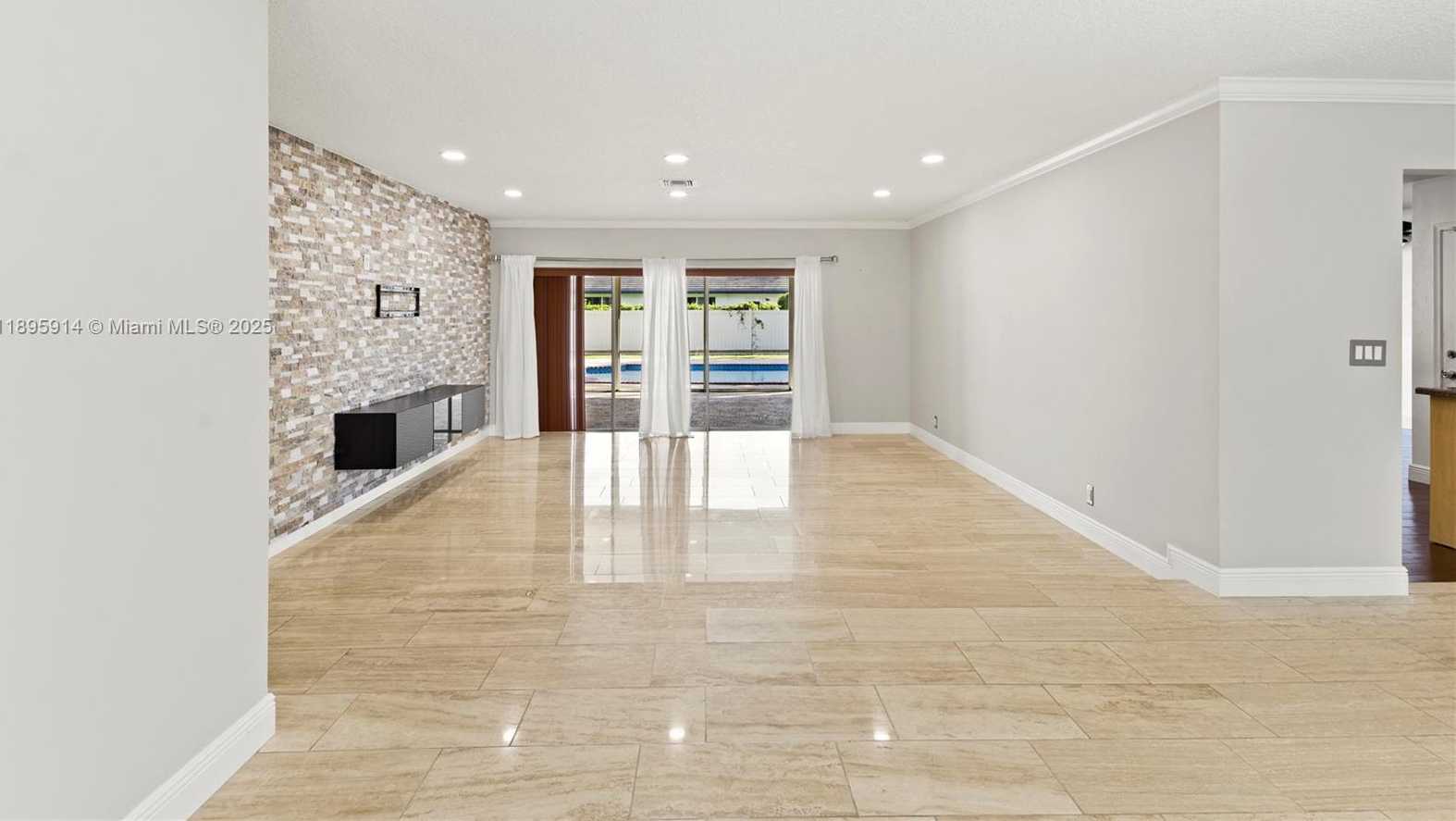 Small Image of 6150 SOUTH WEST 7TH ST, Plantation Number 7