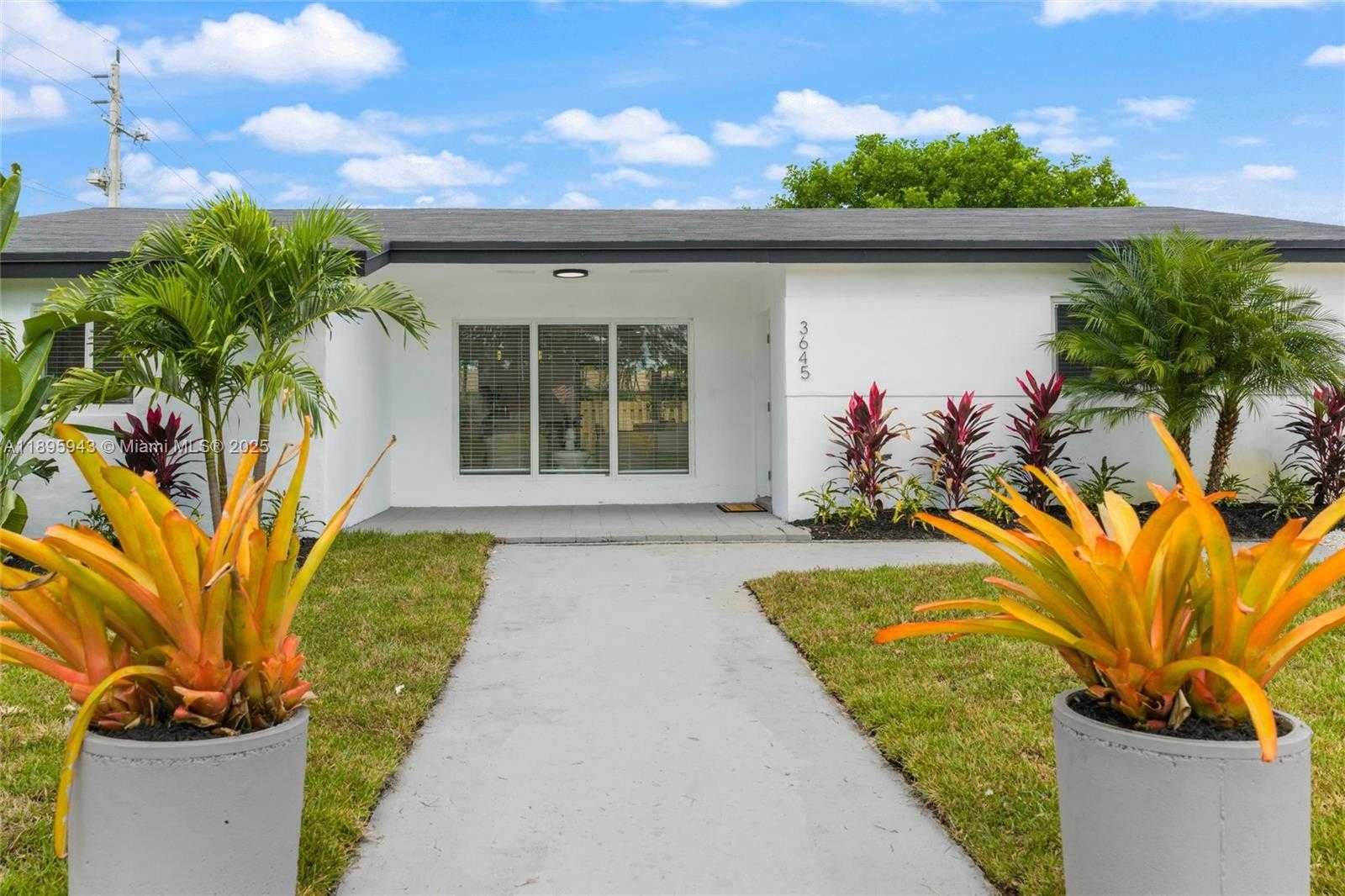 Small Image of 3645 SOUTH WEST 22ND ST, Fort Lauderdale Number 2