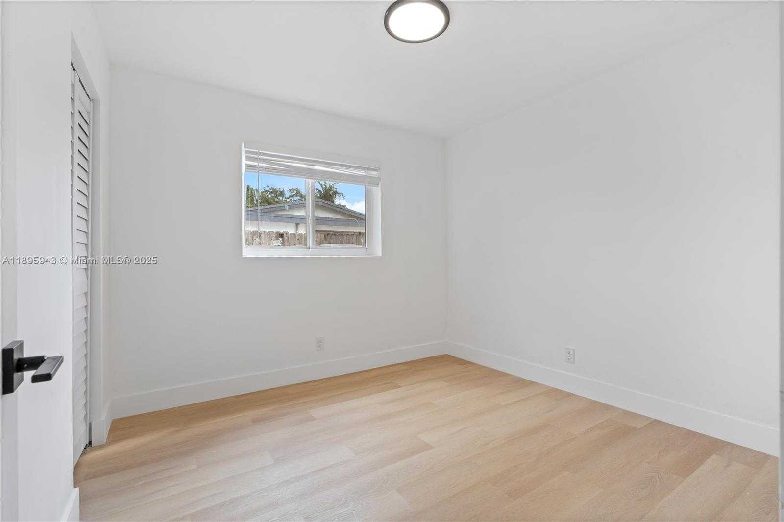 Small Image of 3645 SOUTH WEST 22ND ST, Fort Lauderdale Number 23