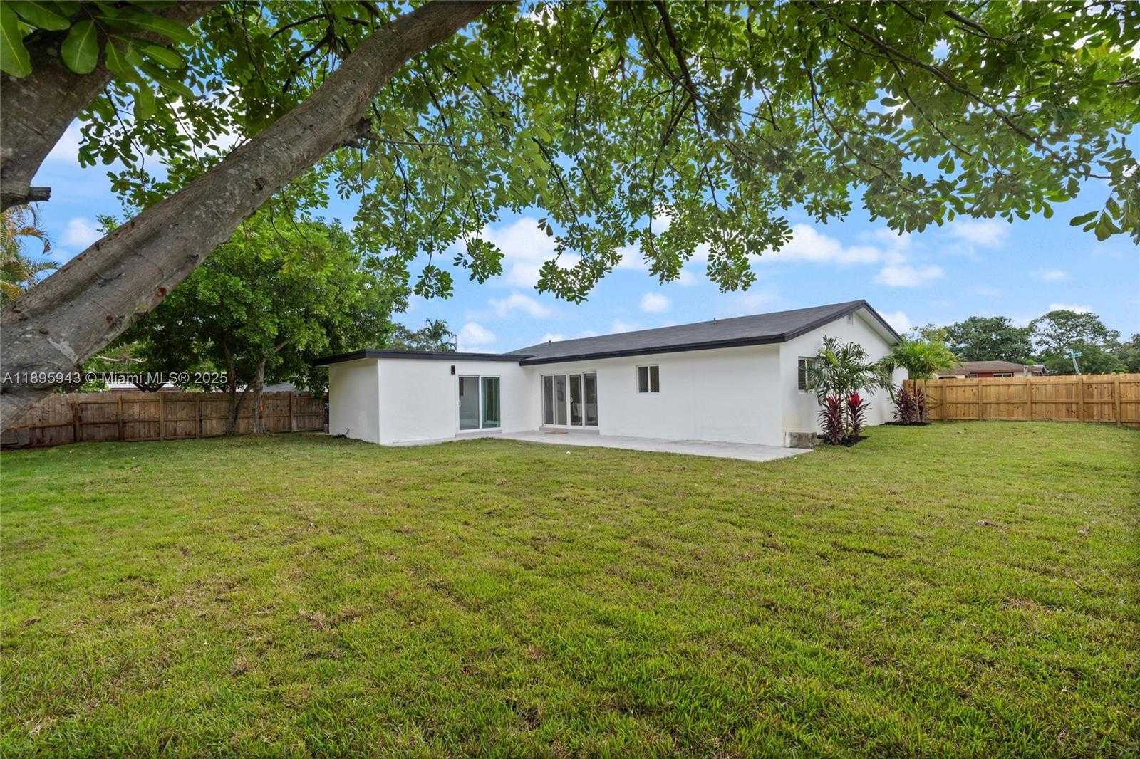 Small Image of 3645 SOUTH WEST 22ND ST, Fort Lauderdale Number 26