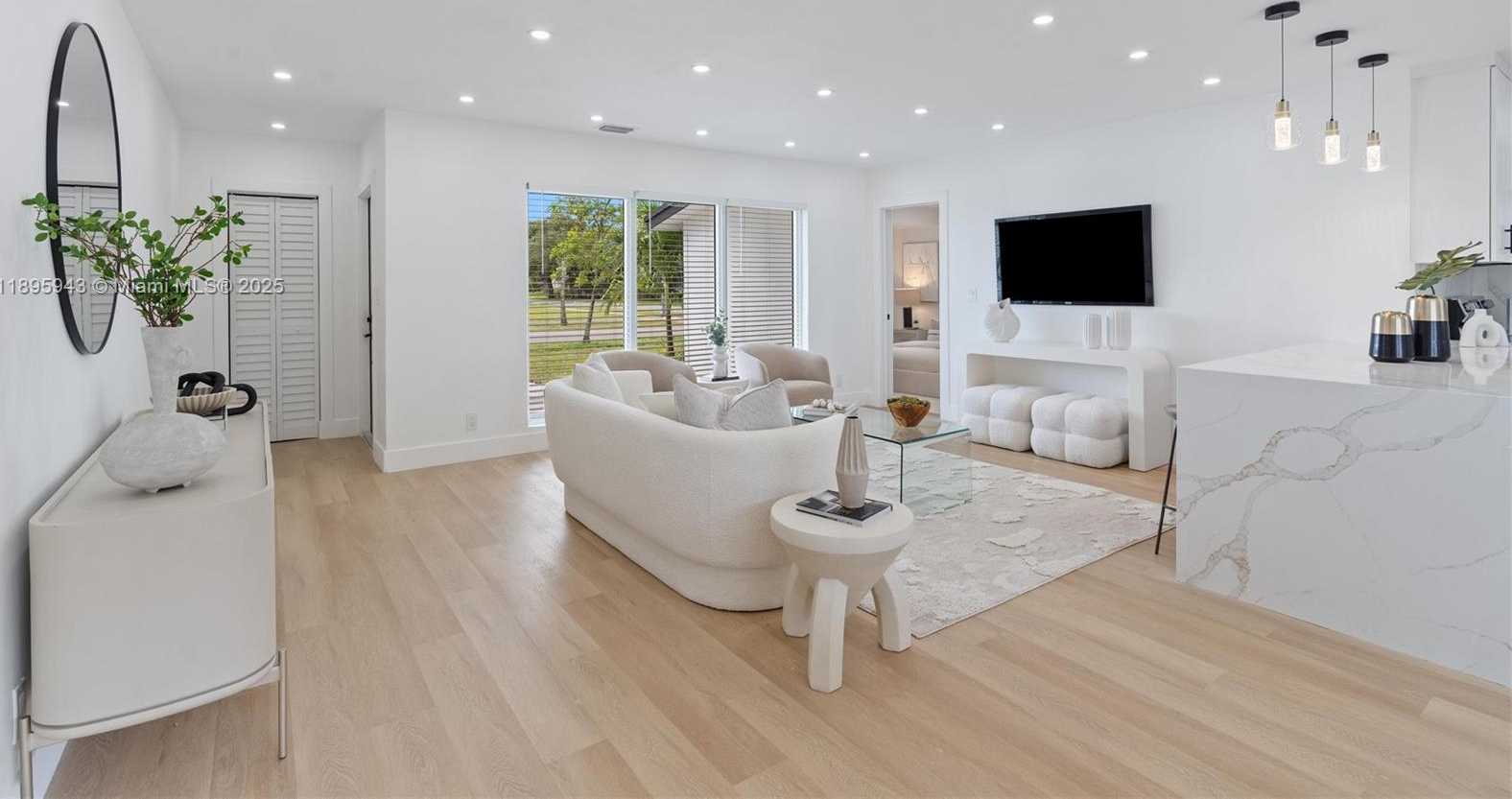 Small Image of 3645 SOUTH WEST 22ND ST, Fort Lauderdale Number 4